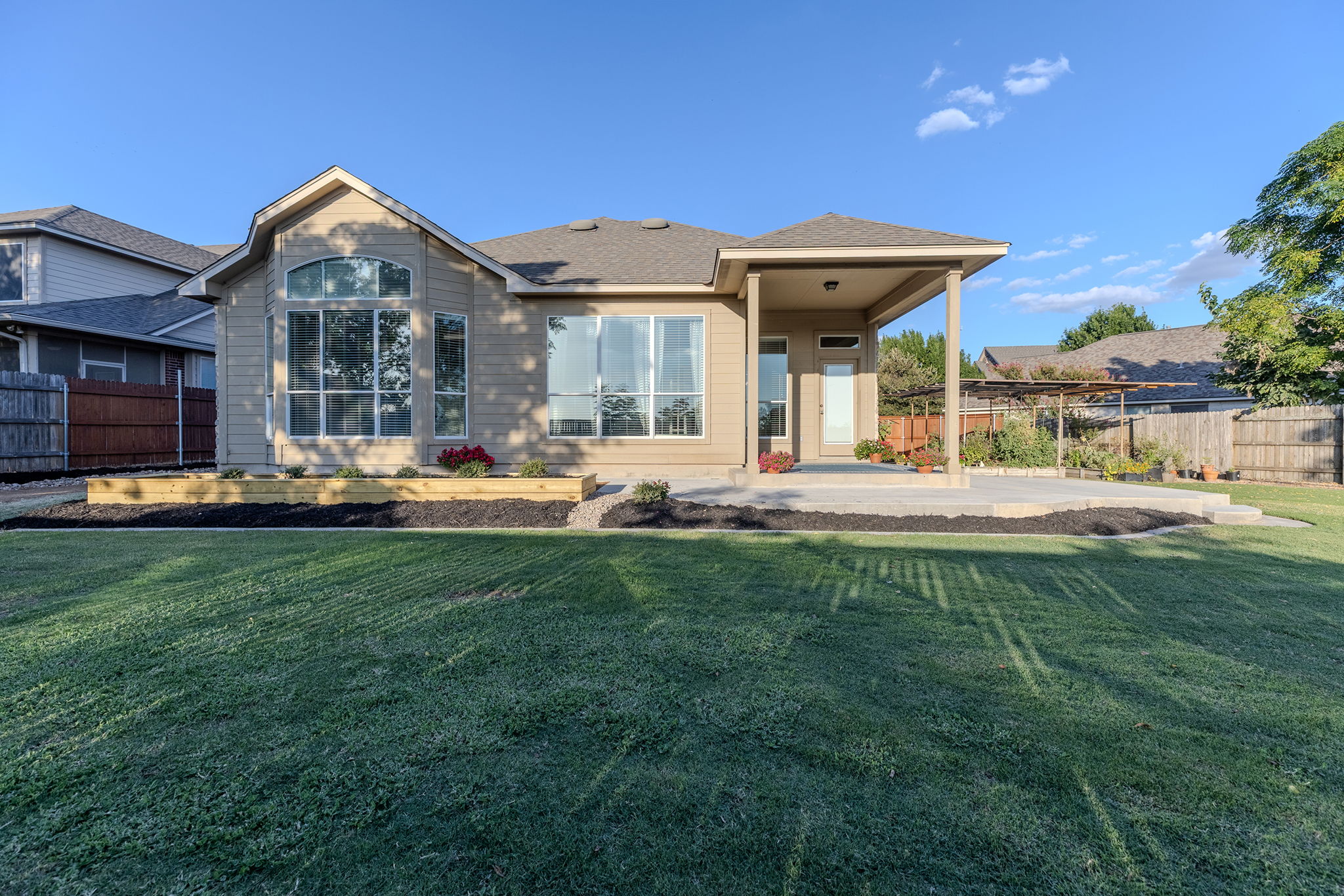 main property photo 26