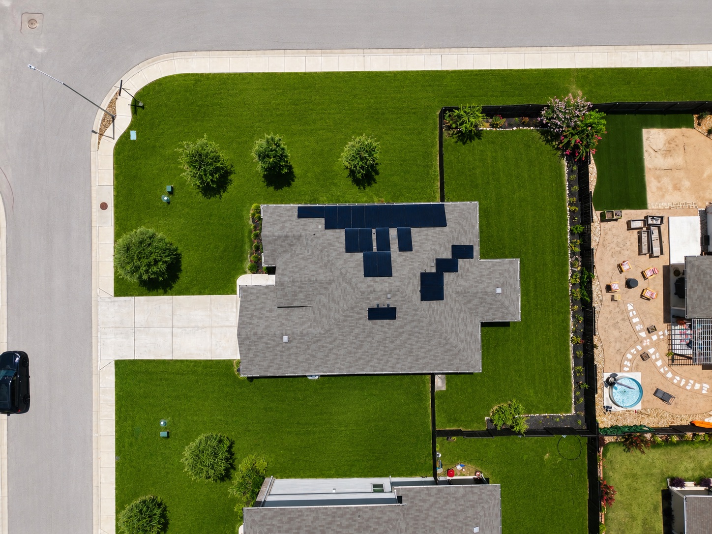 main property photo 23