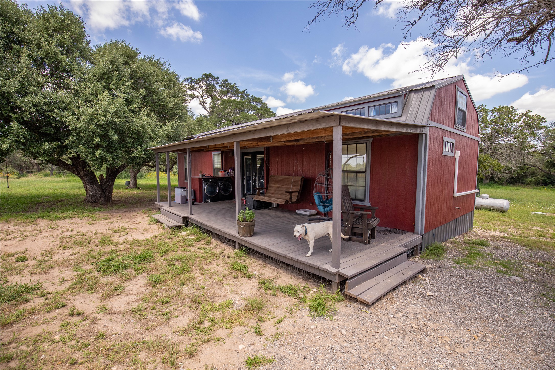 main property photo 14
