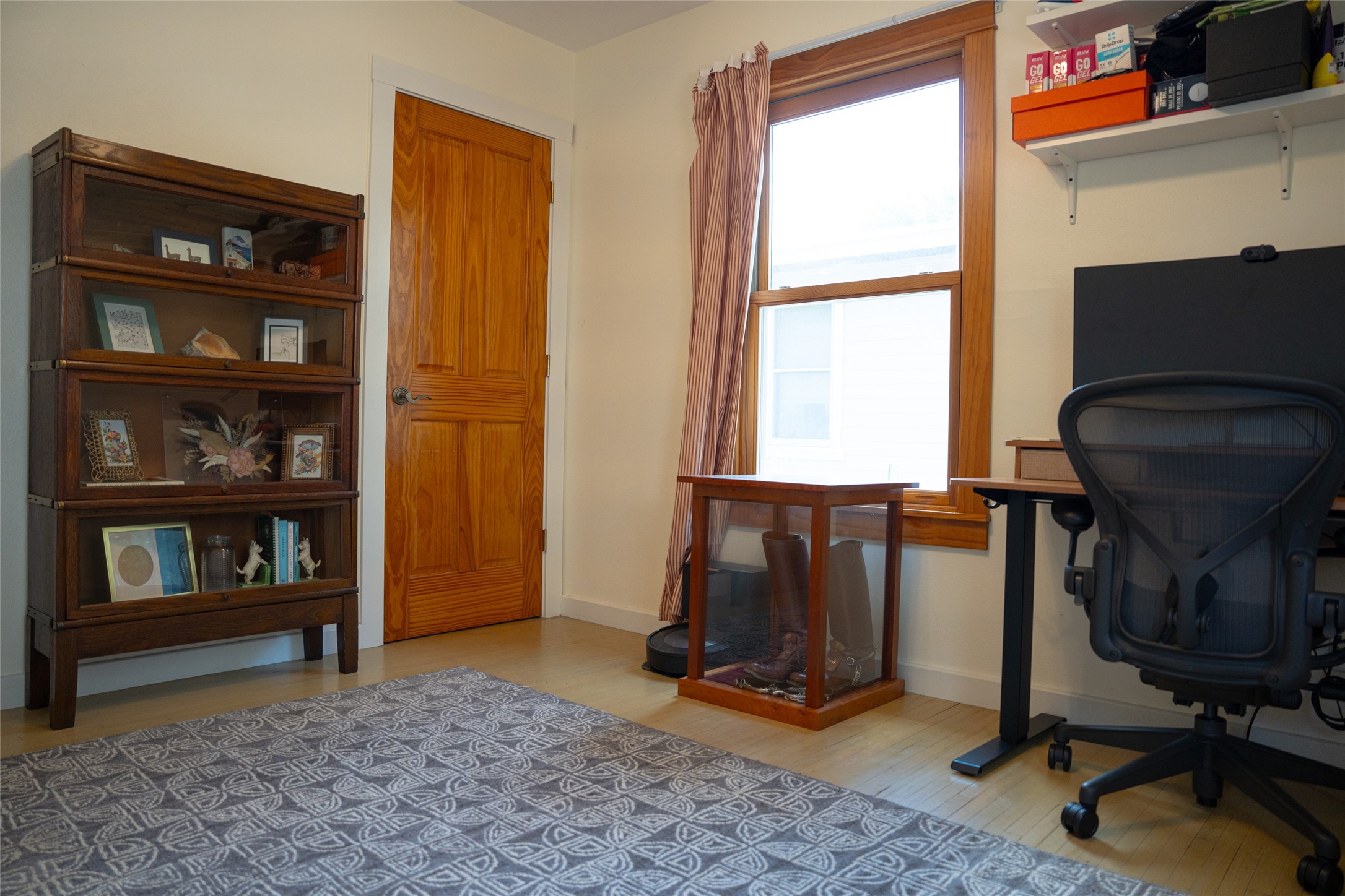 main property photo 19