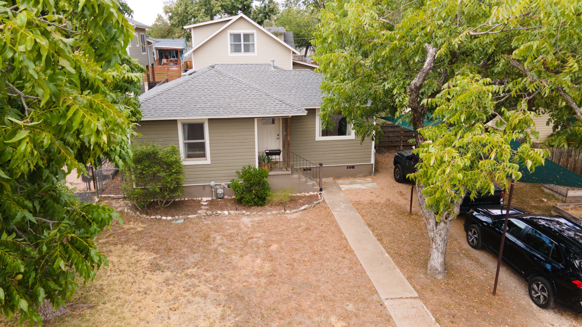 main property photo 26