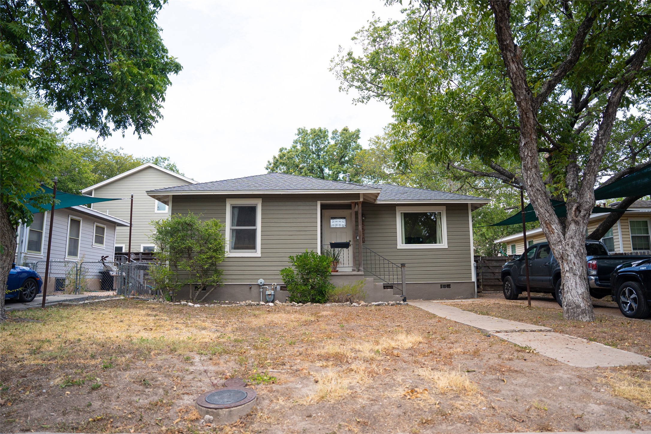 main property photo 31