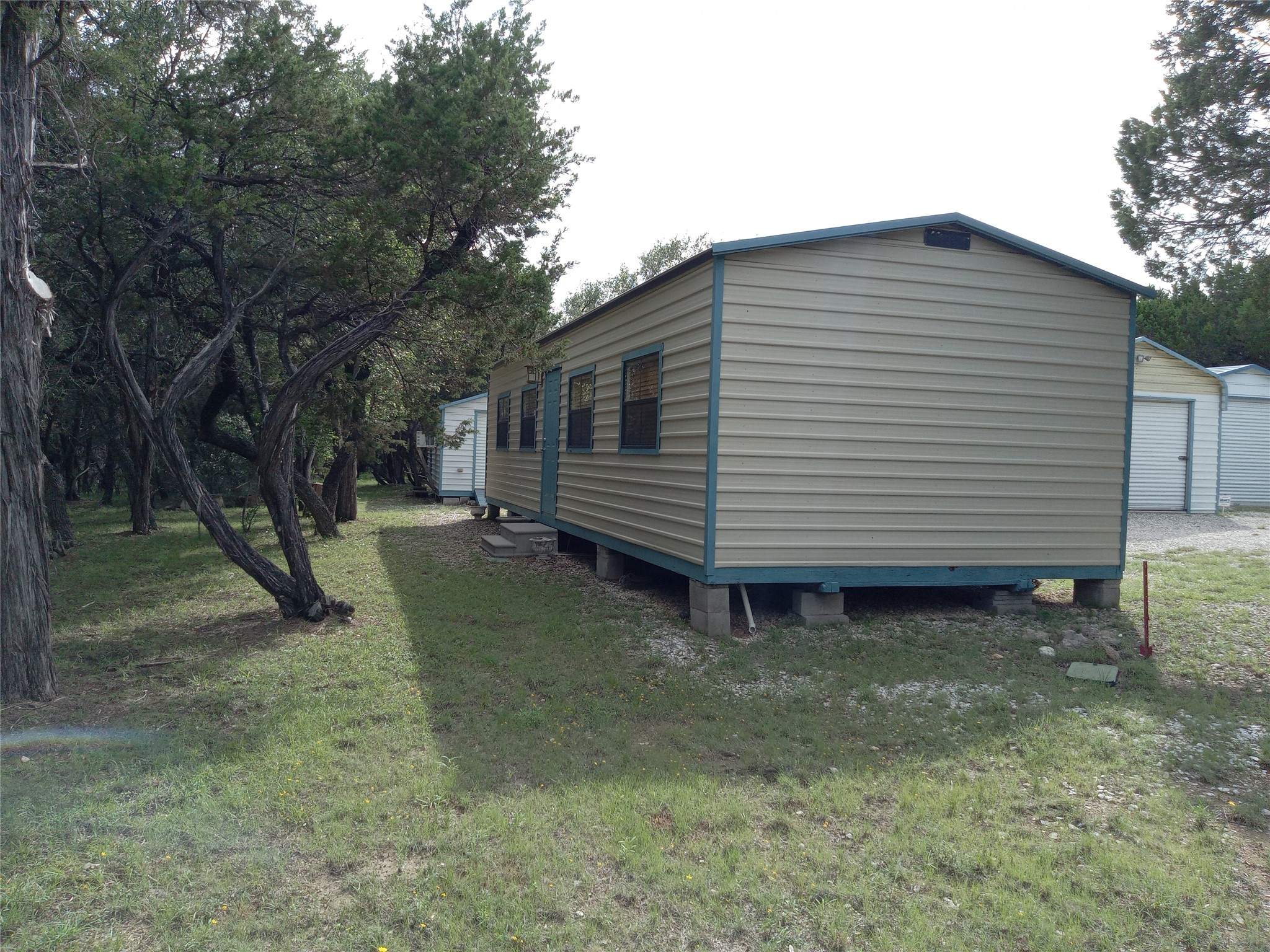 main property photo 11