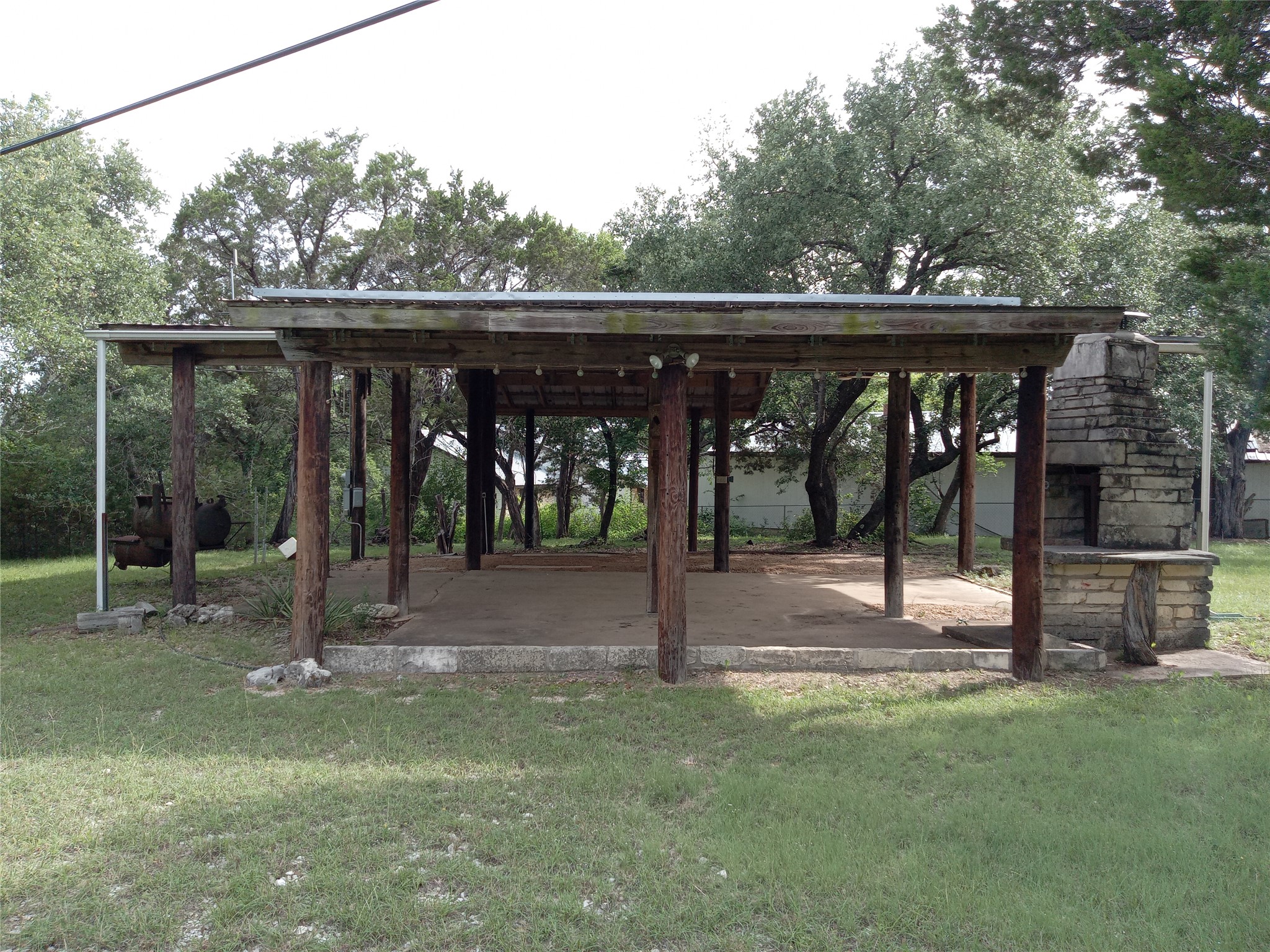 main property photo 31