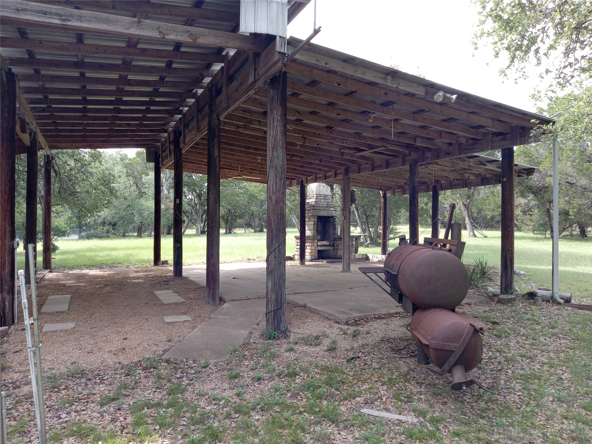 main property photo 32