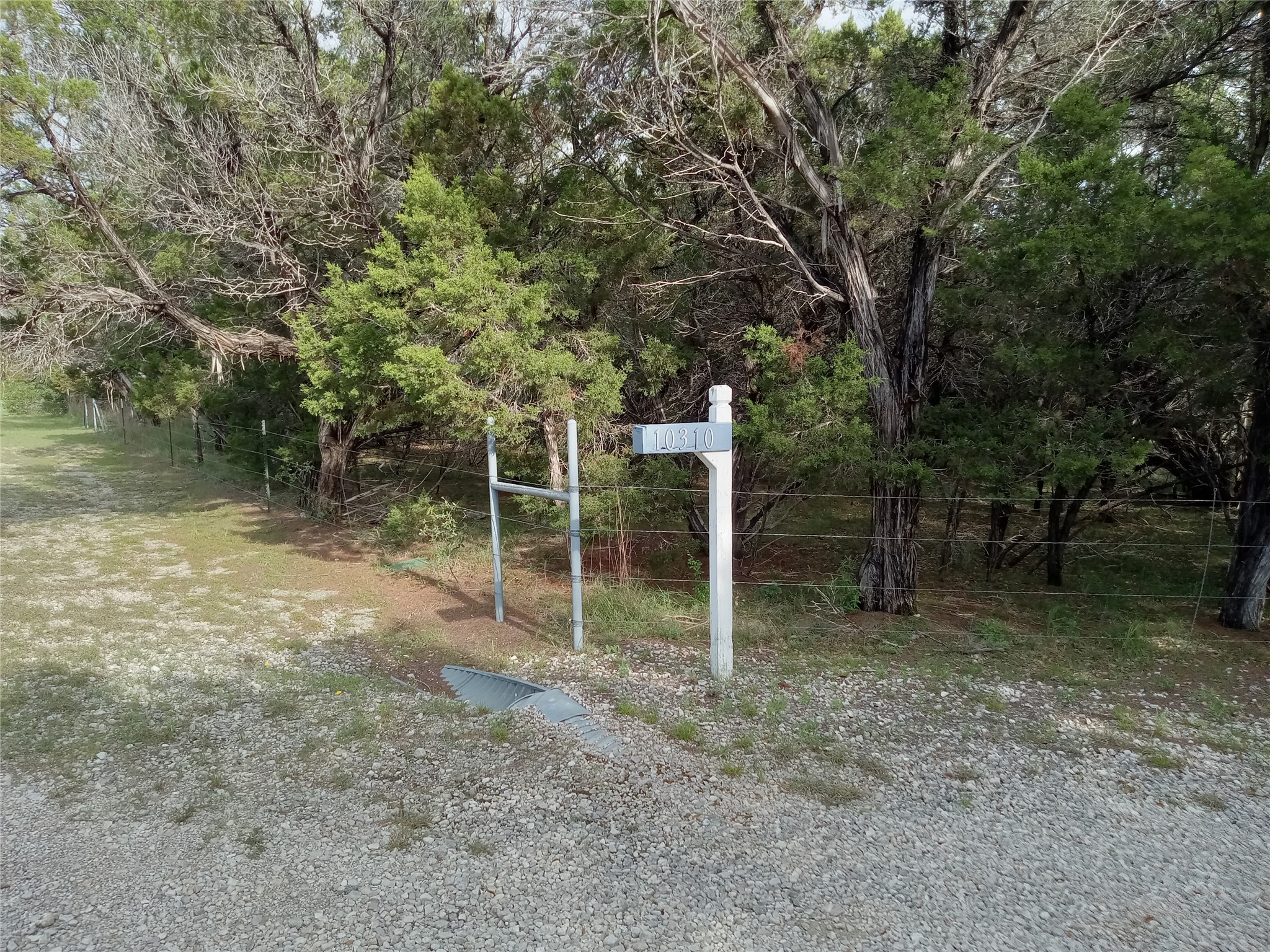 main property photo 34