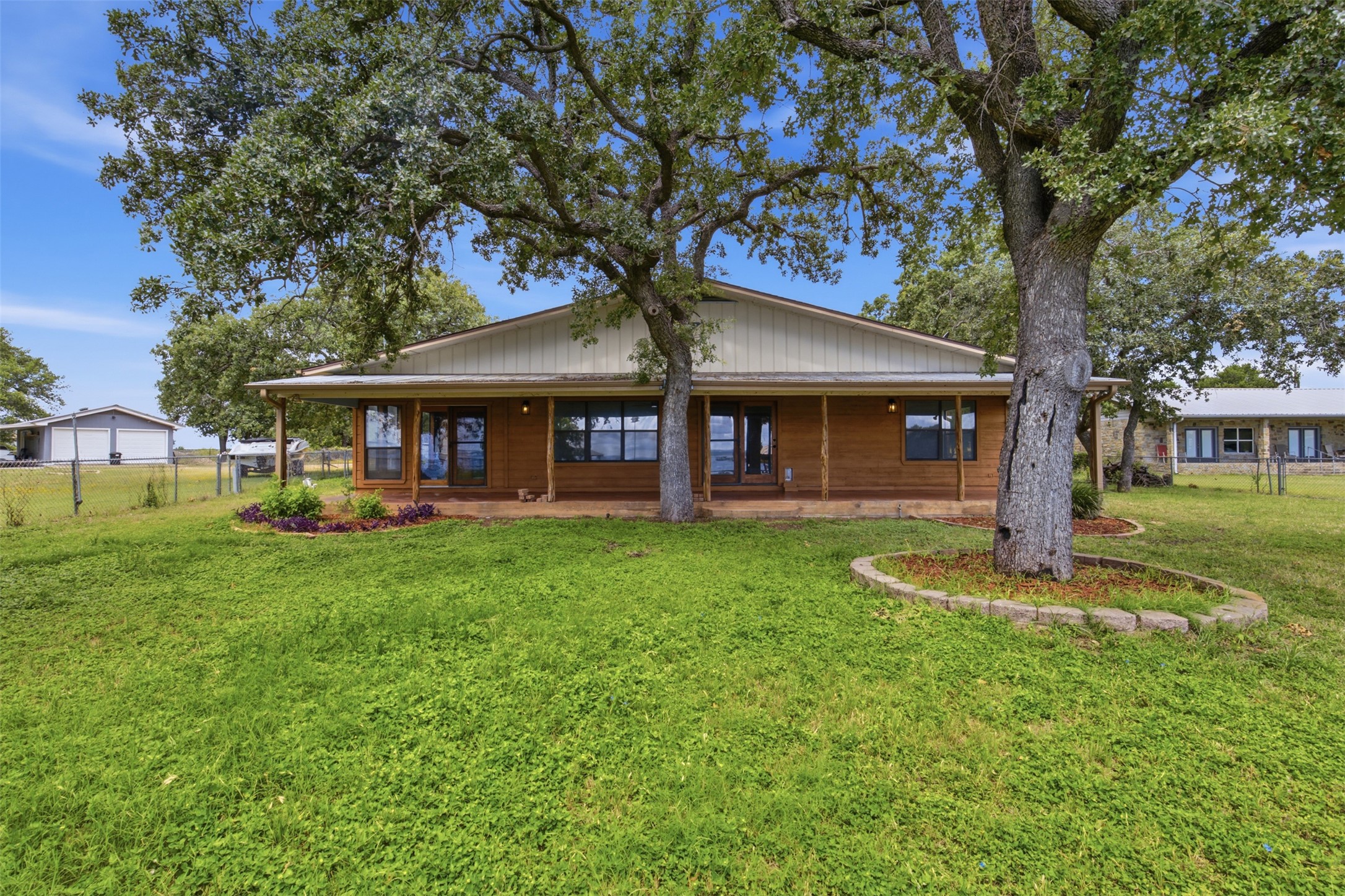 main property photo 21