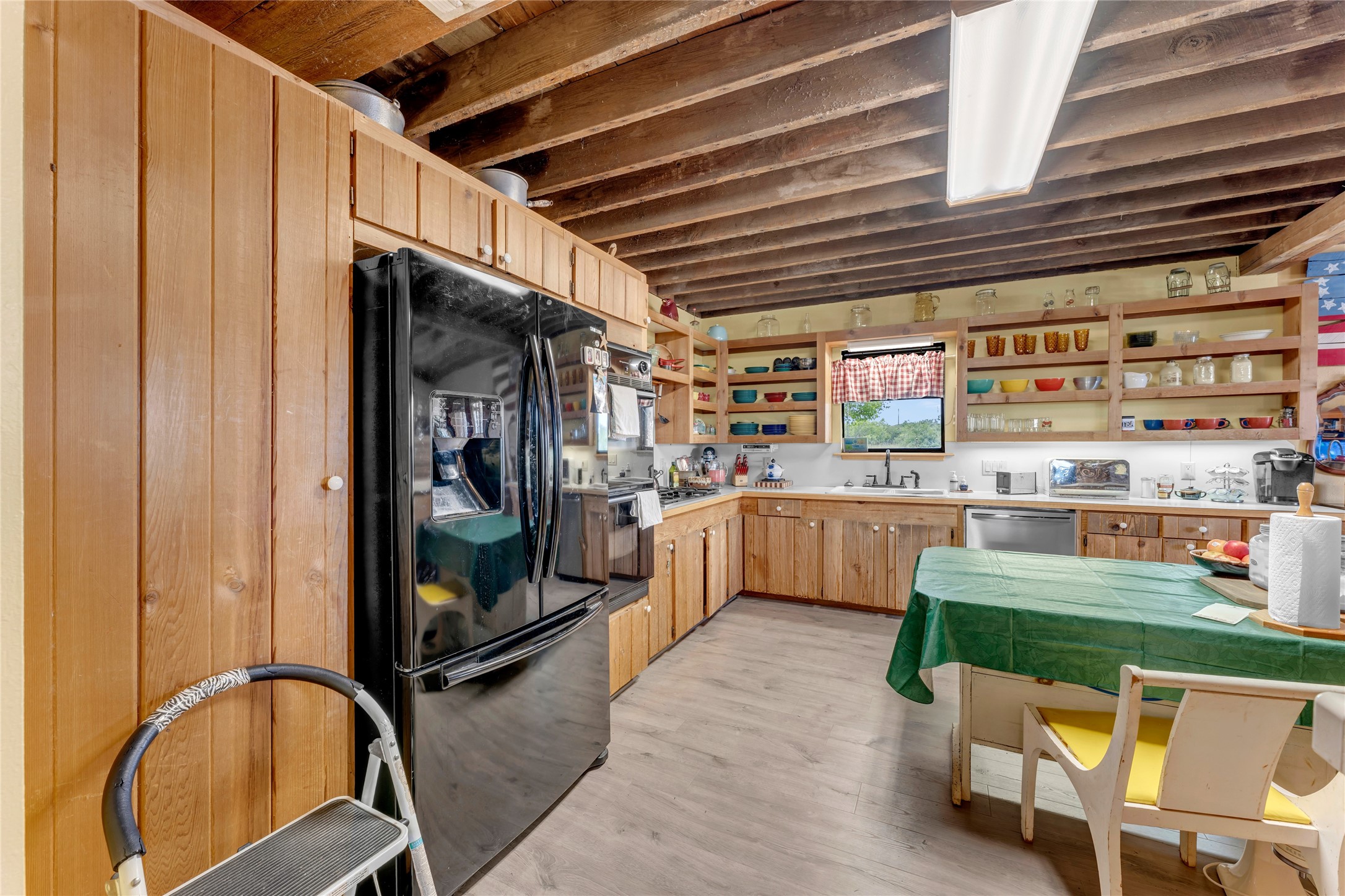 main property photo 11