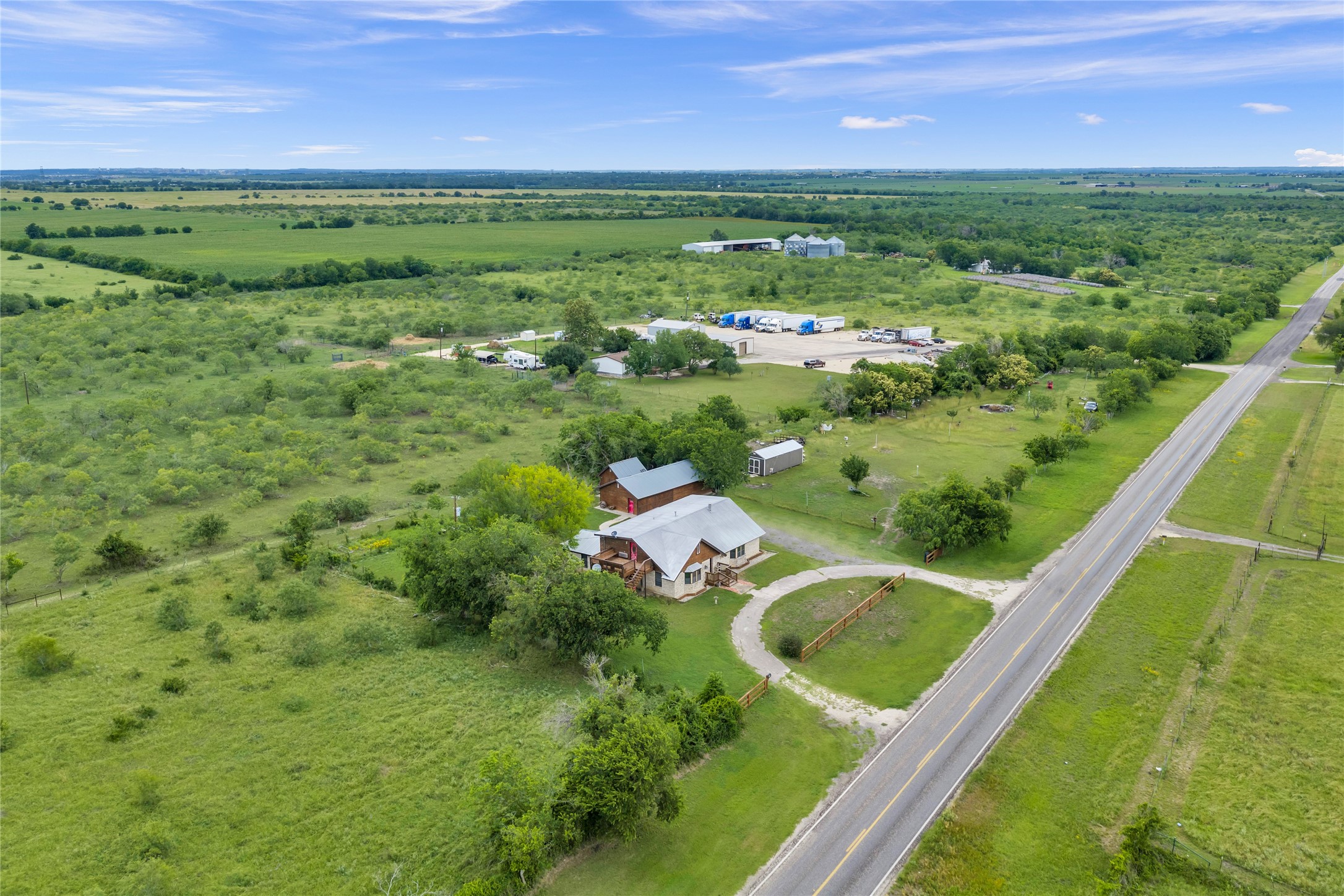 main property photo 2