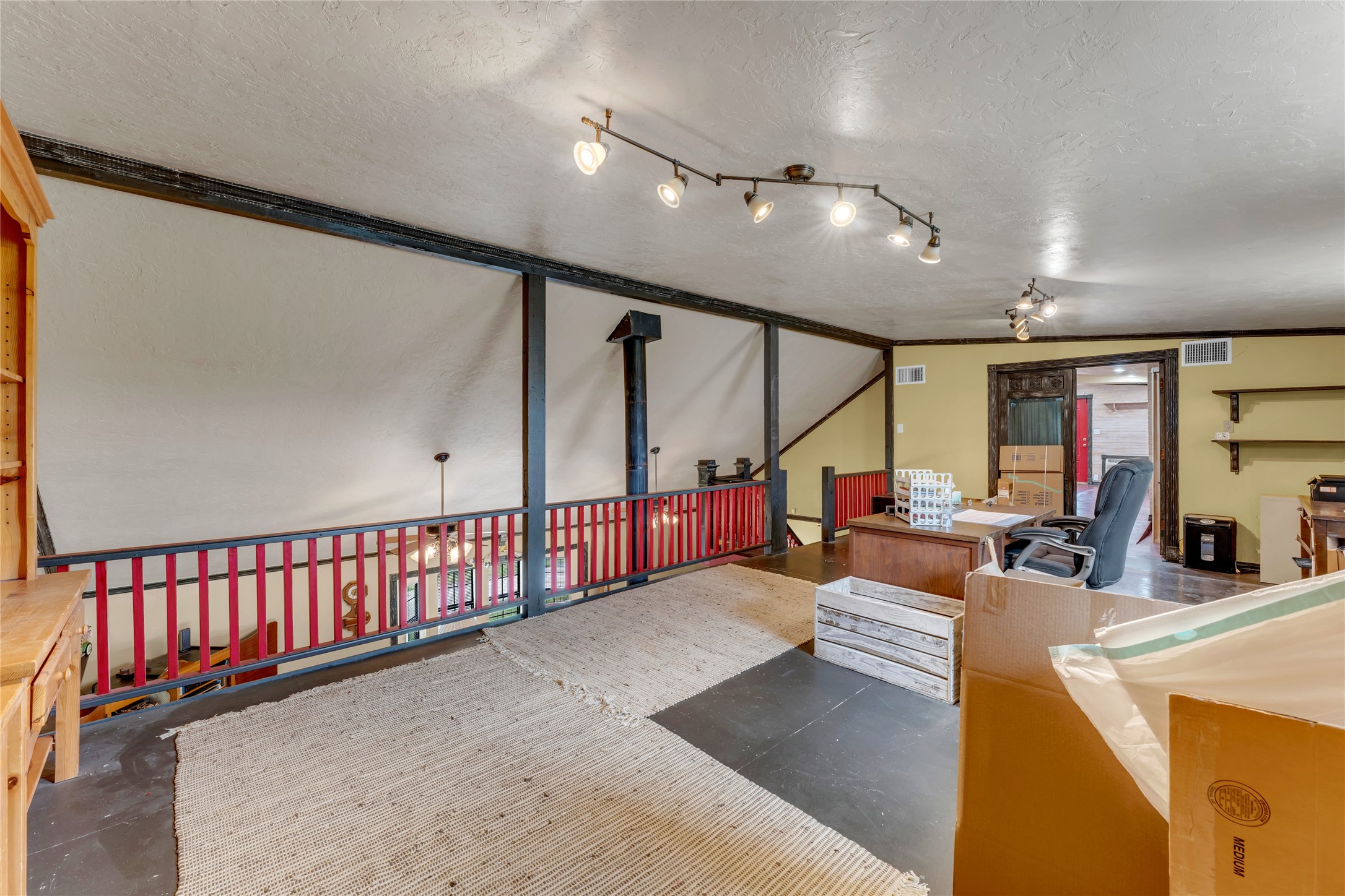 main property photo 26