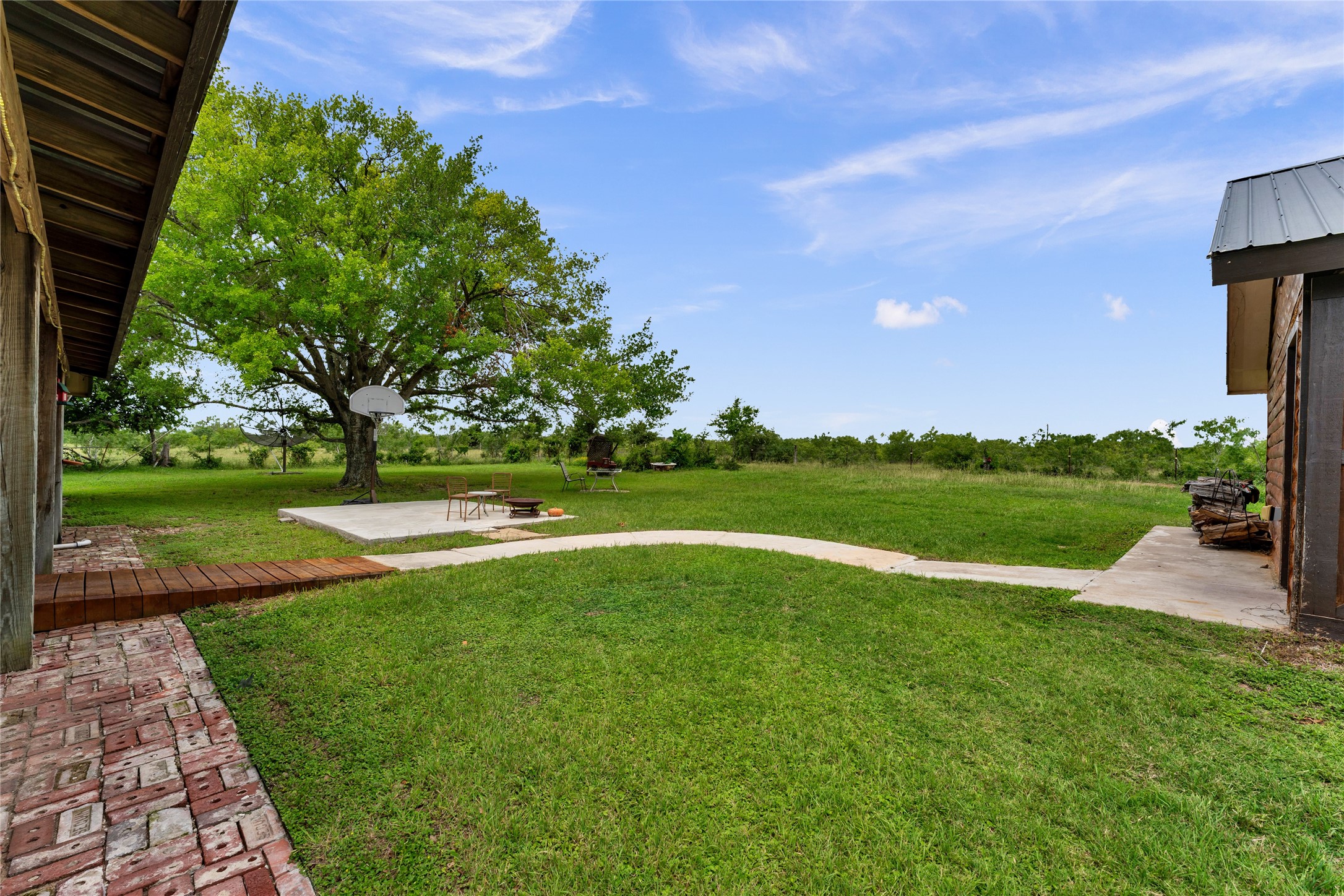 main property photo 36