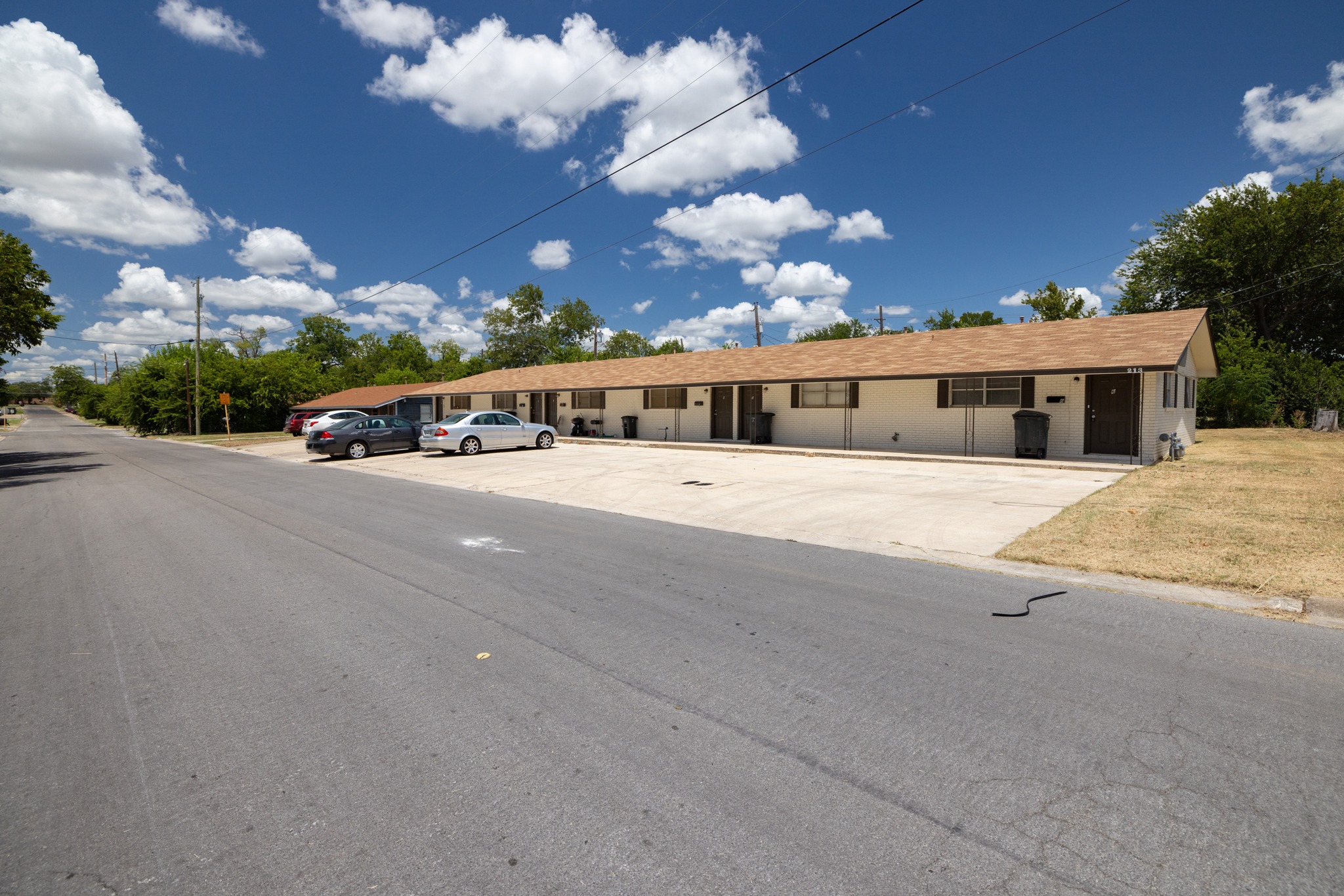 main property photo 3