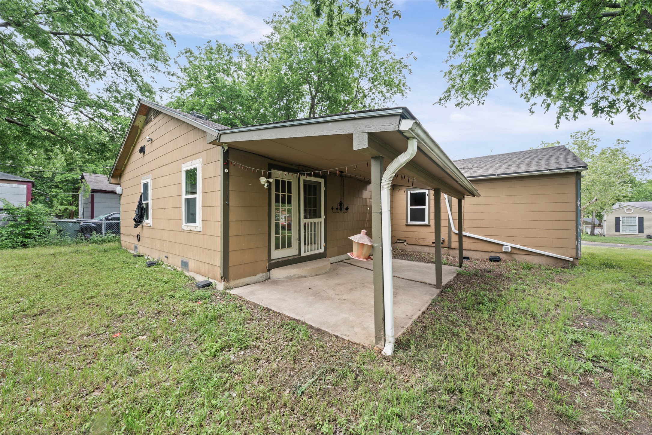 main property photo 22