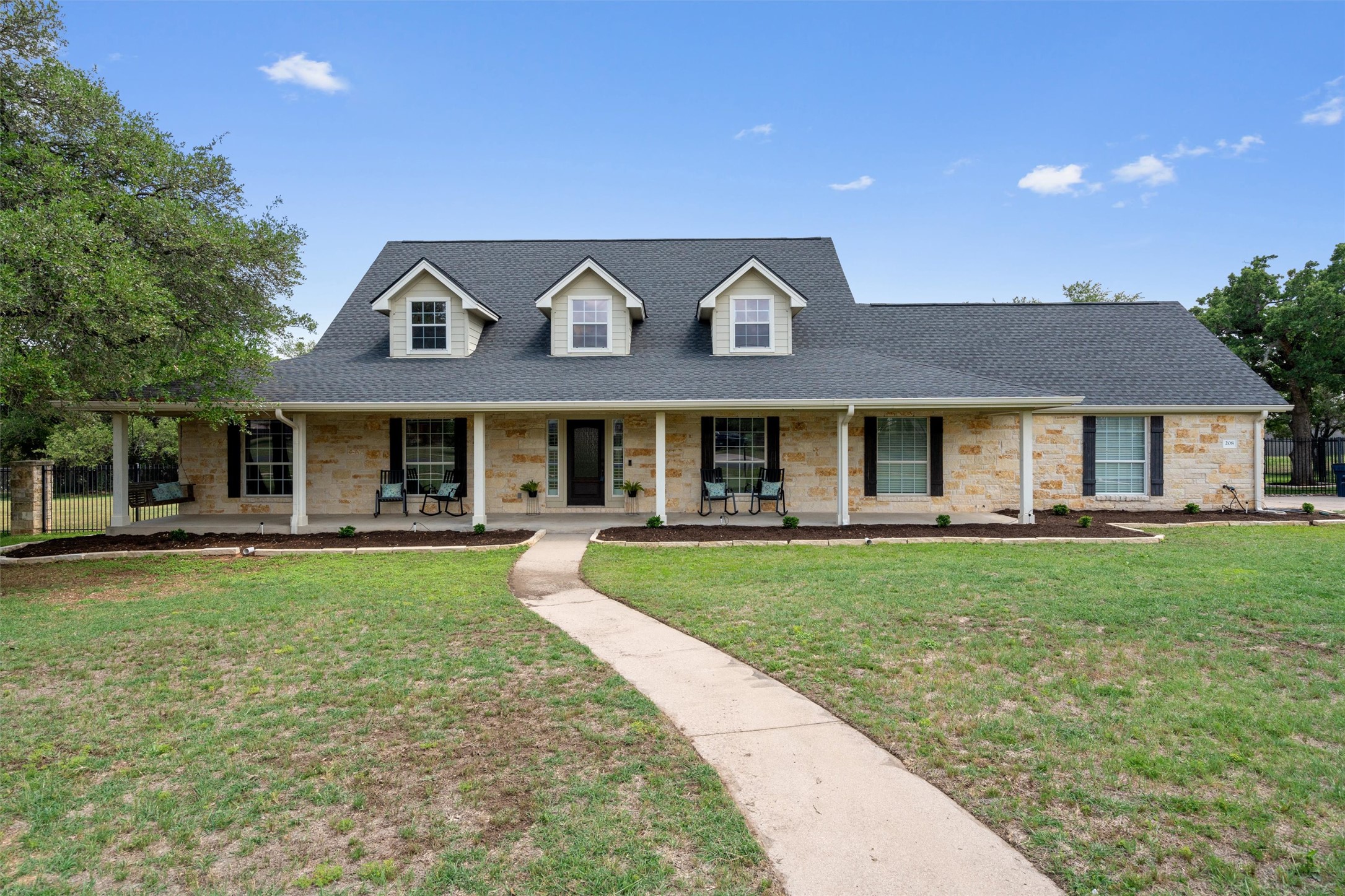 main property photo 1