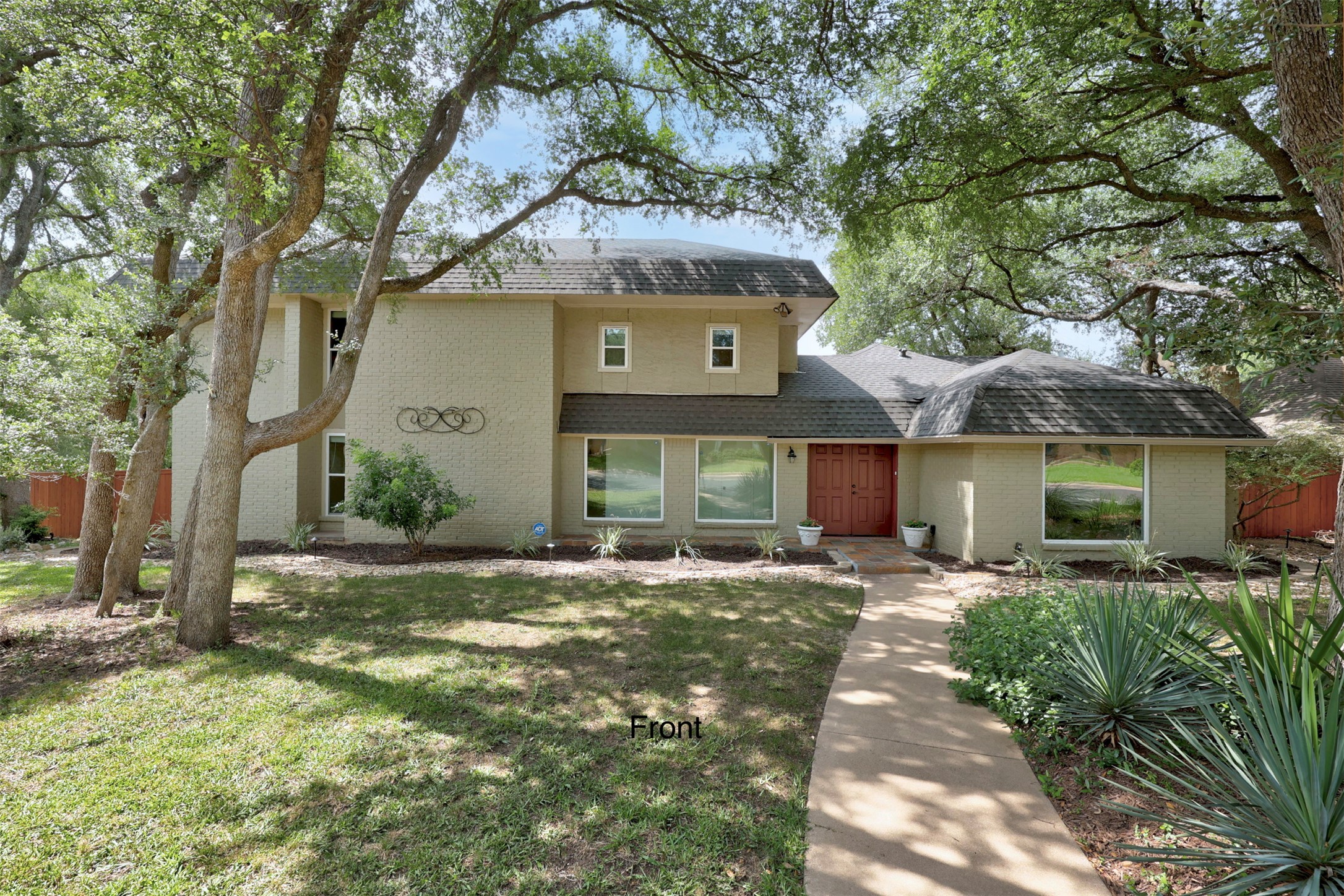 main property photo 33