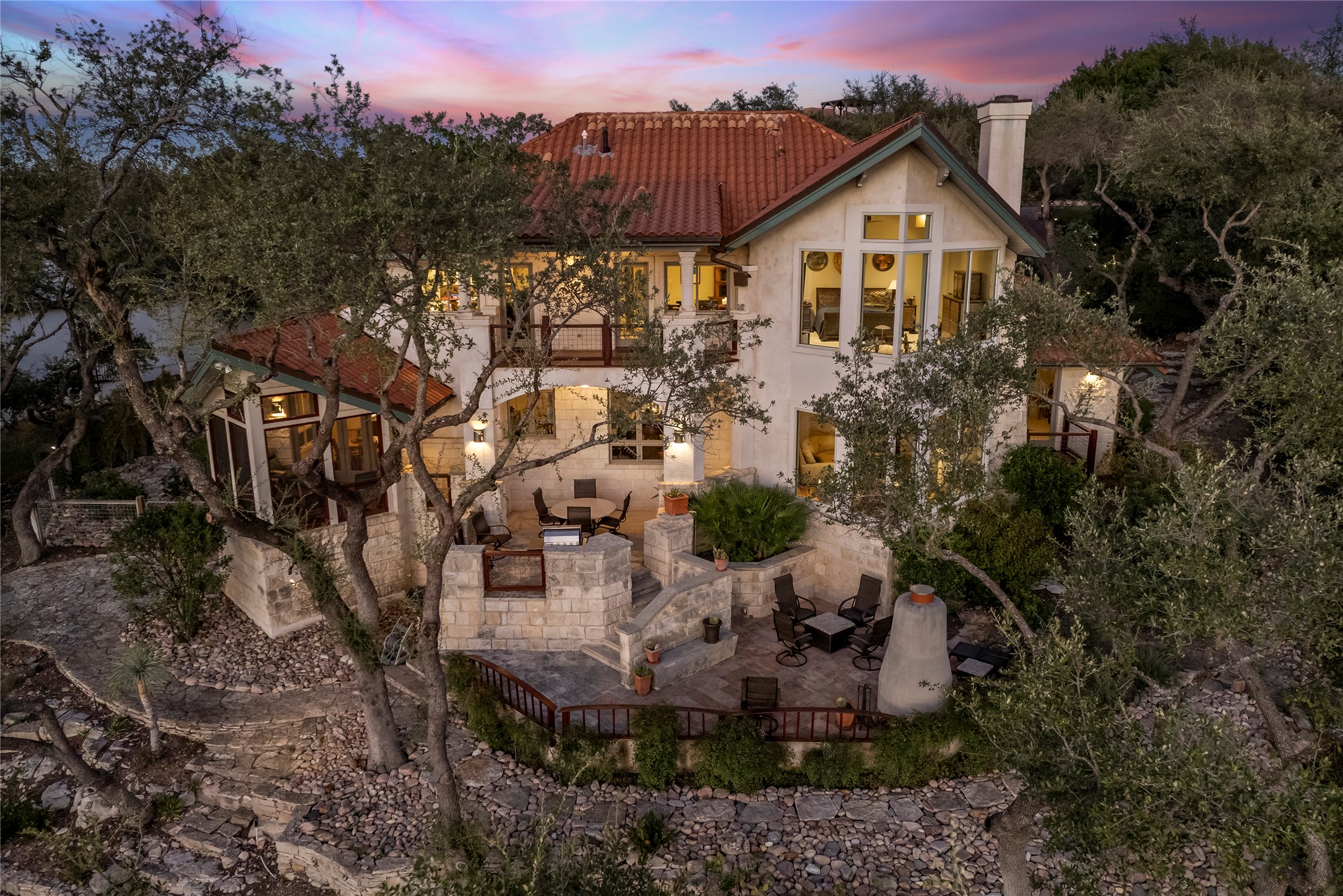 main property photo 34