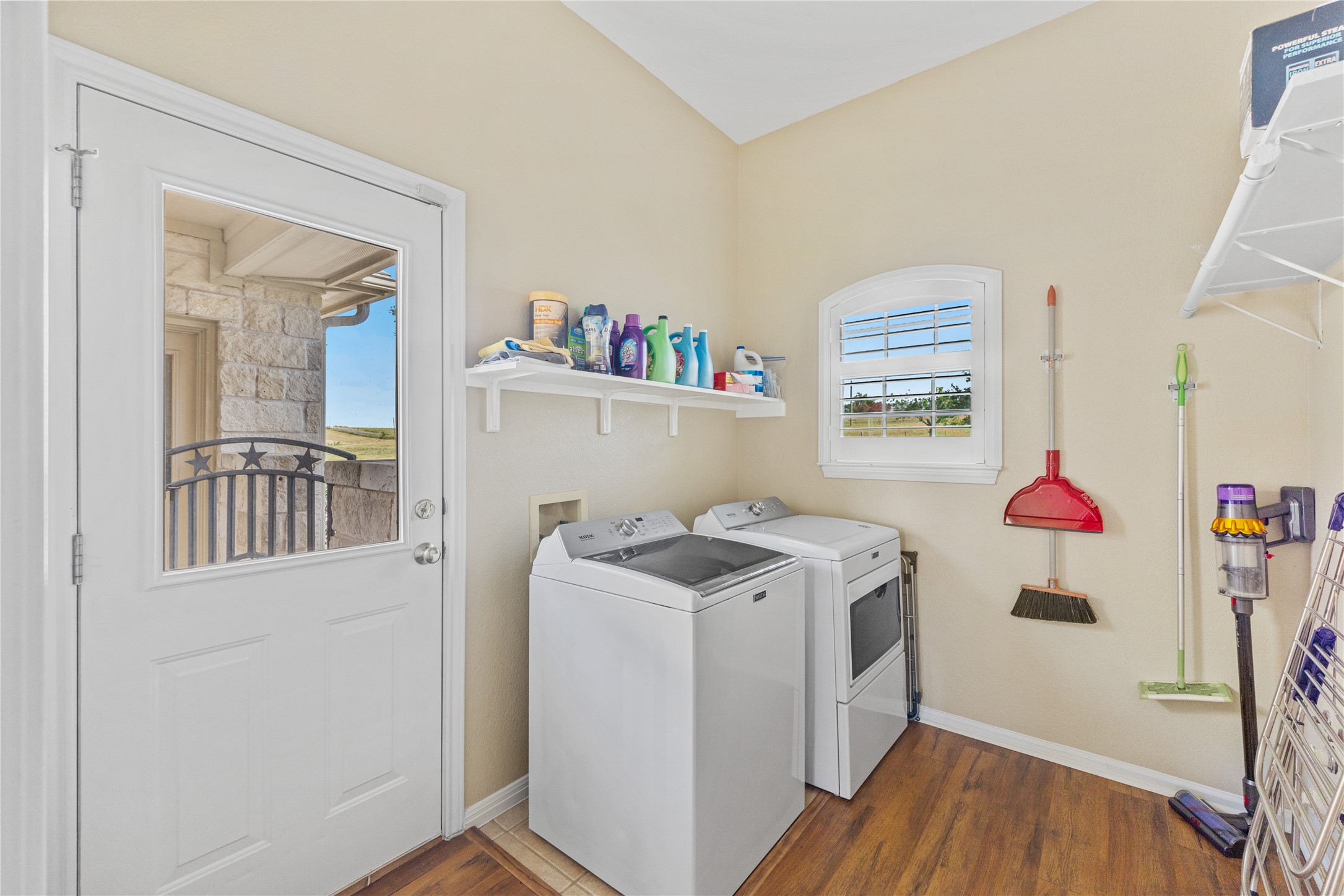 main property photo 24