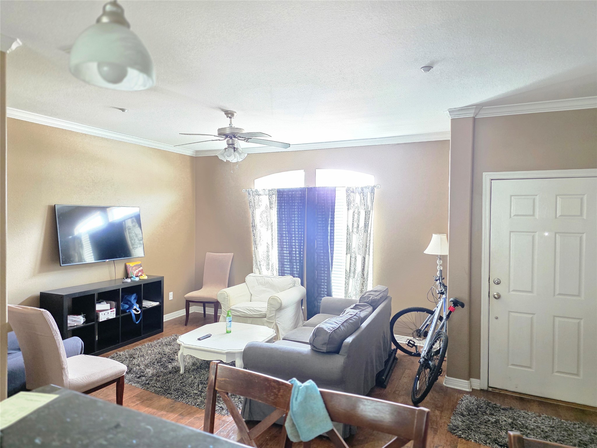 main property photo 8