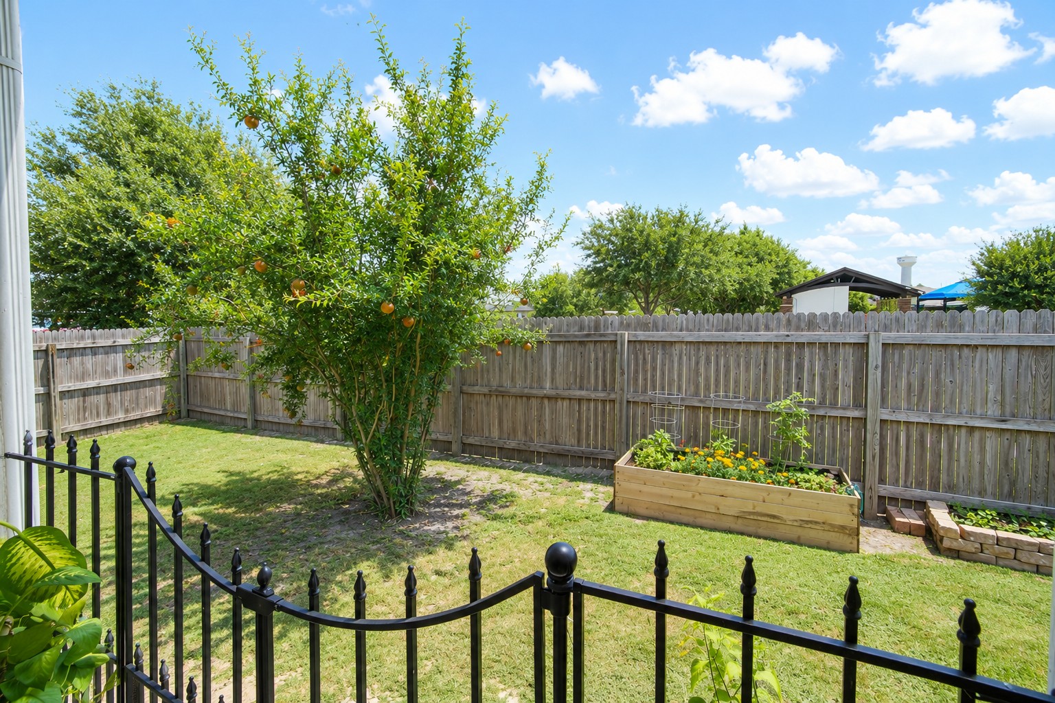 main property photo 21