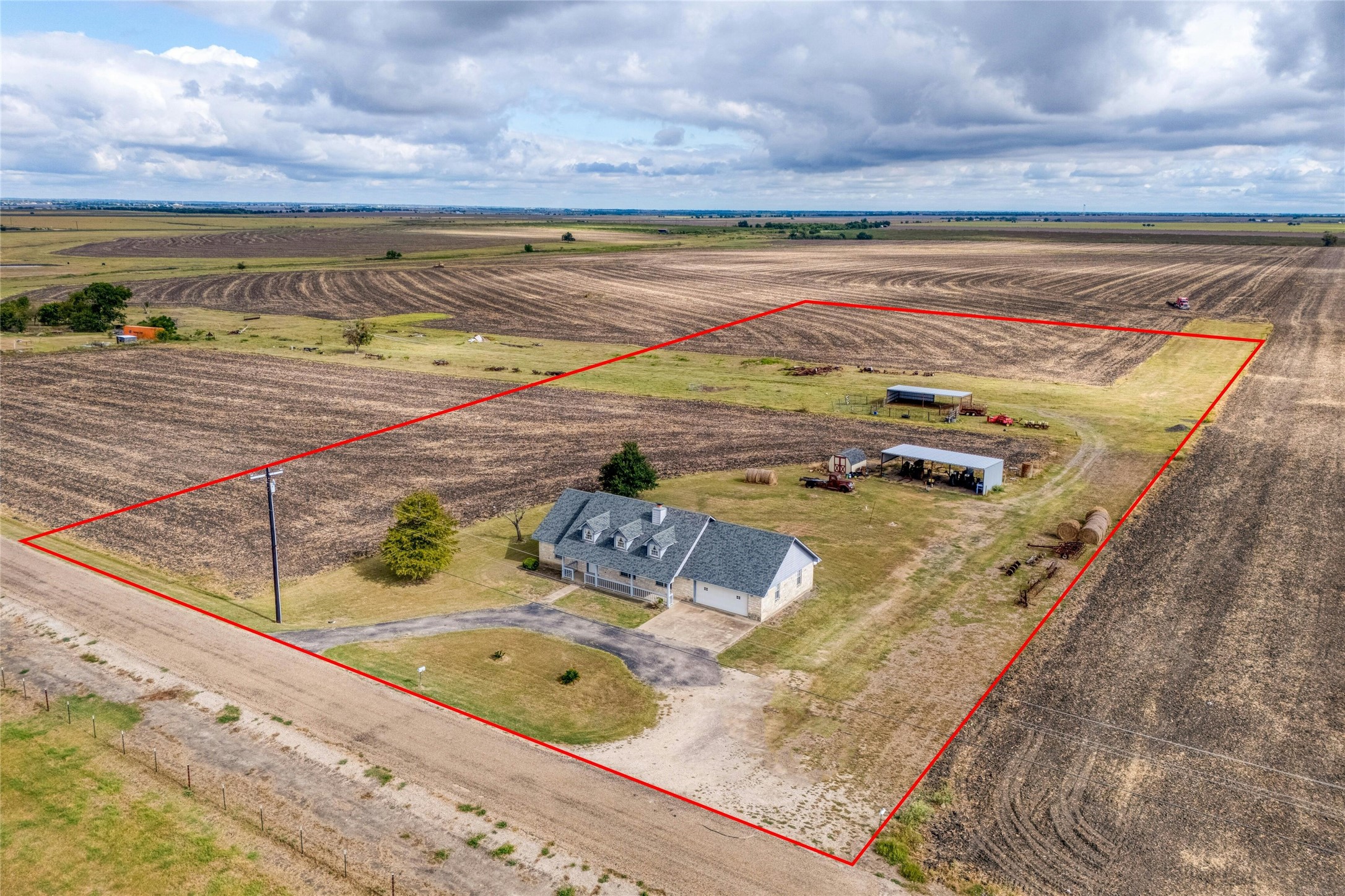 main property photo 4