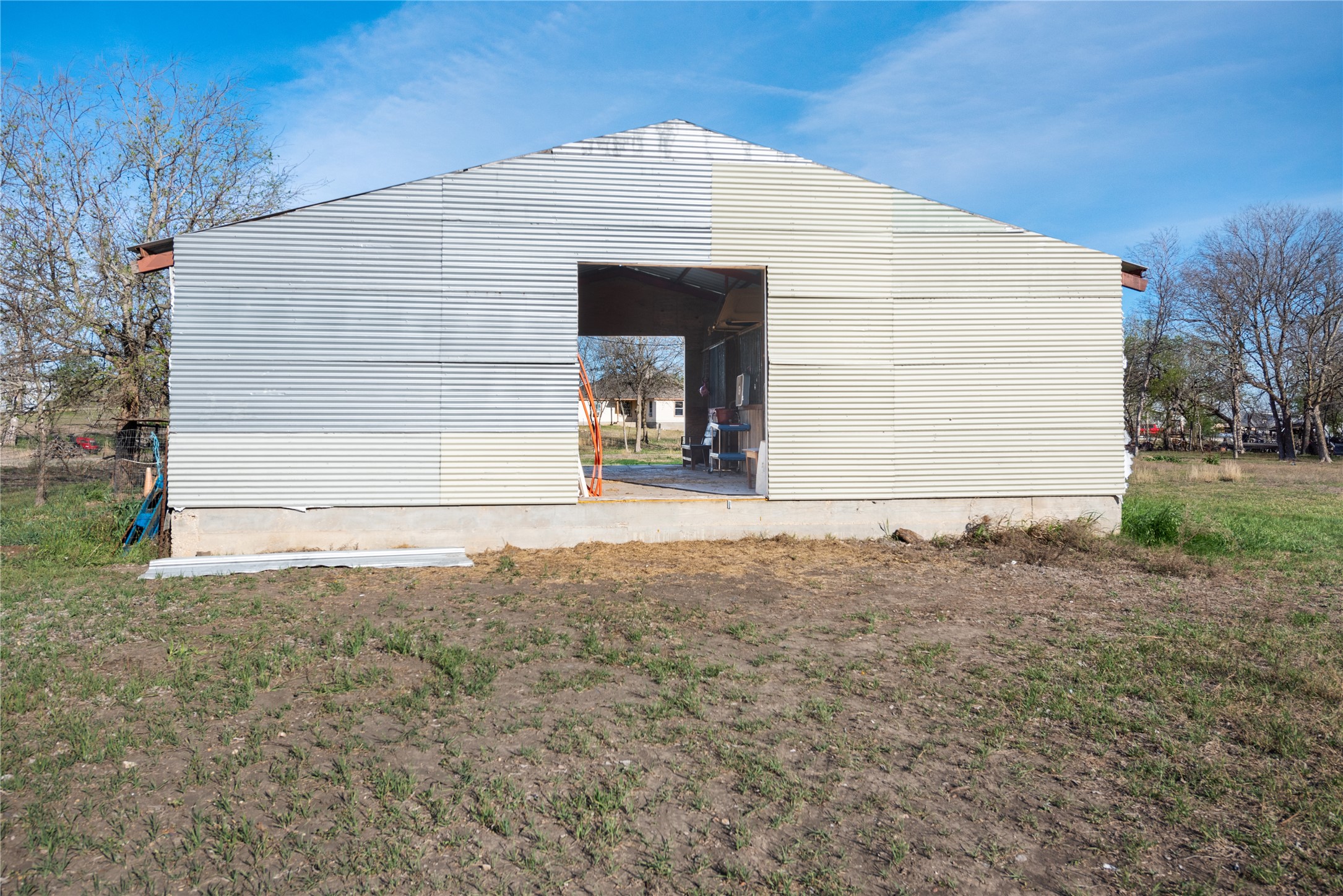 main property photo 27