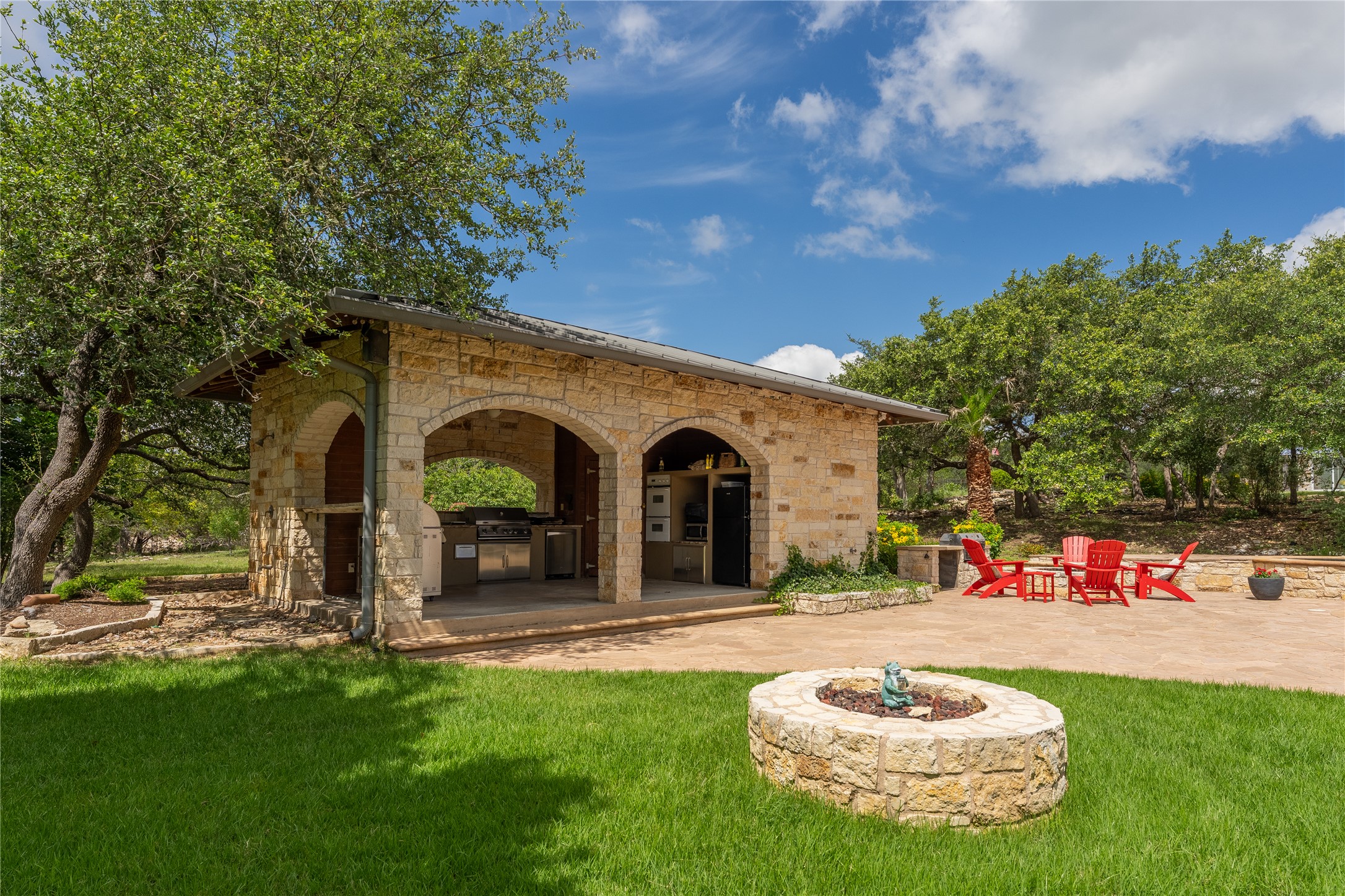 main property photo 20