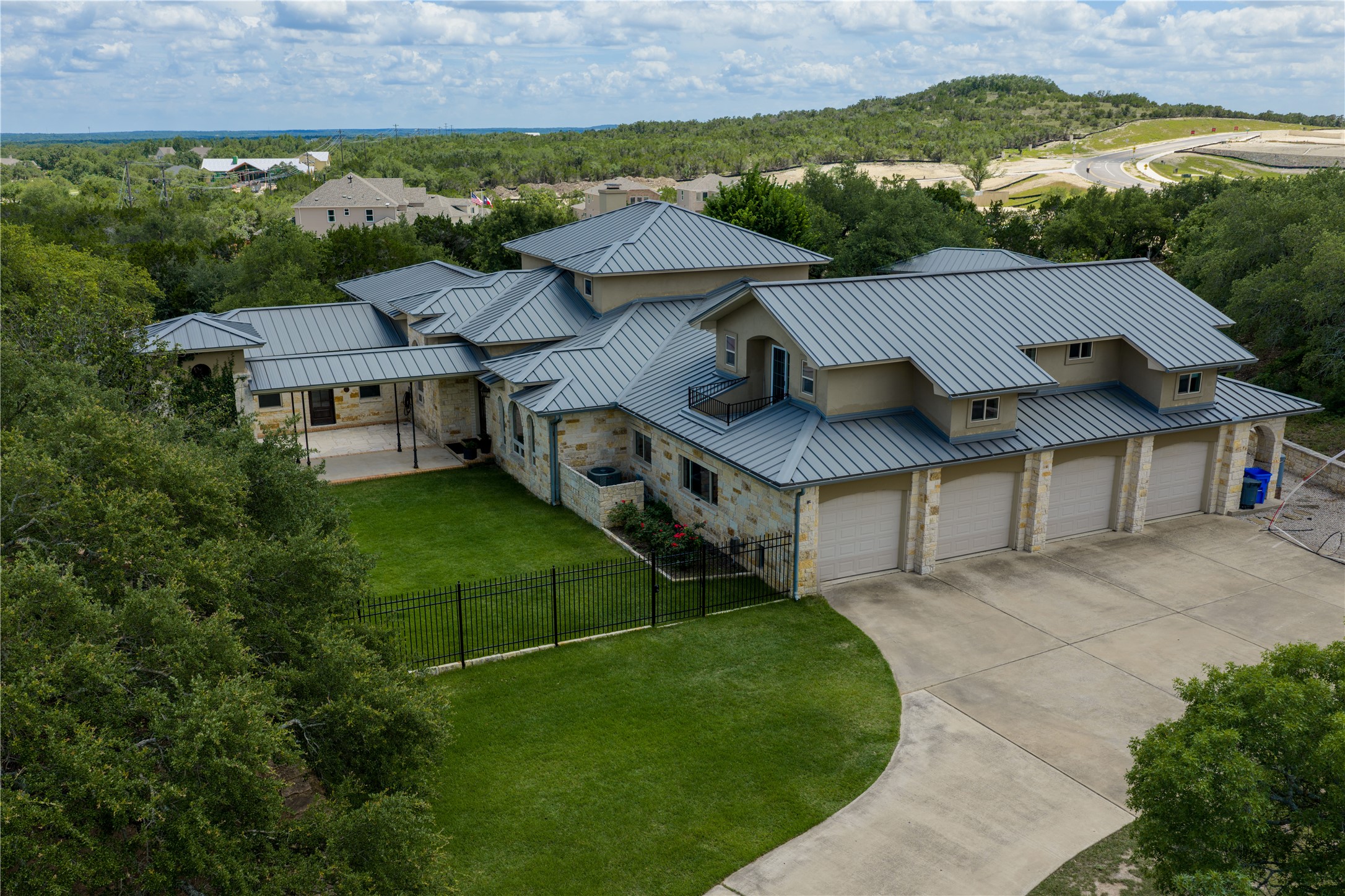 main property photo 26