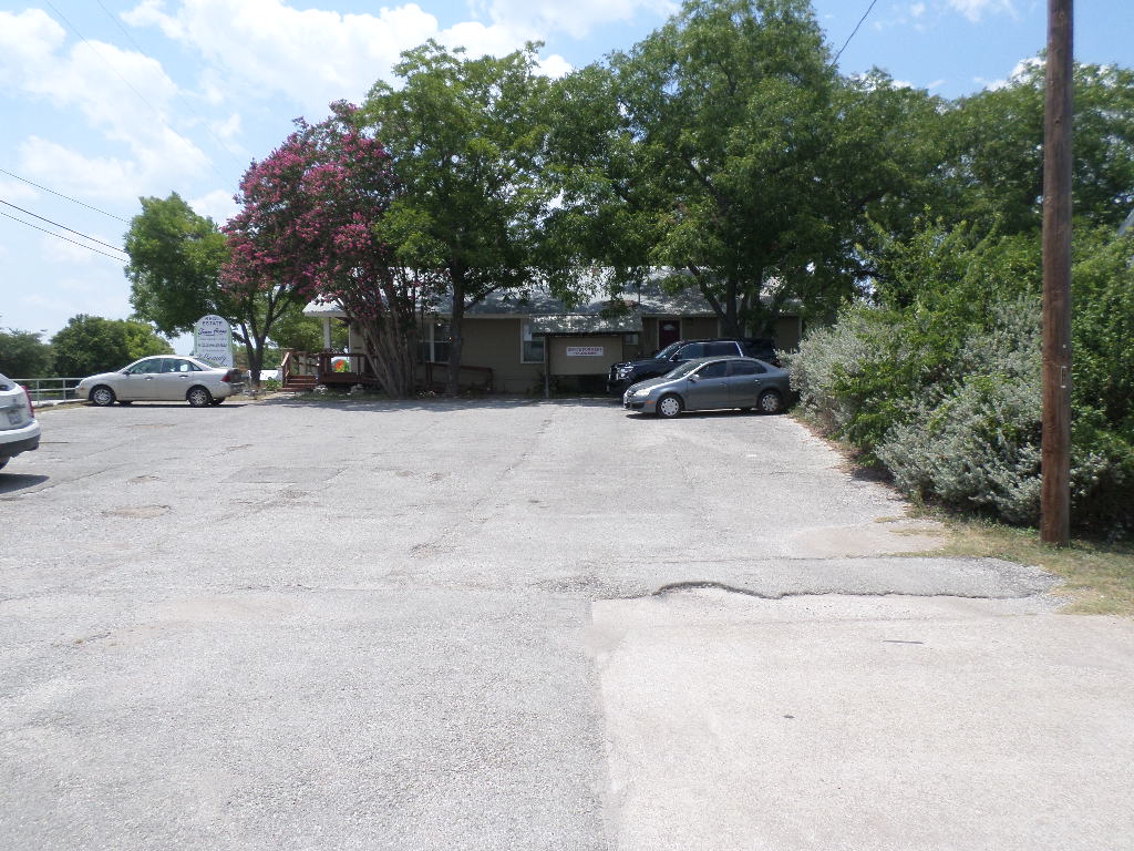 main property photo 11
