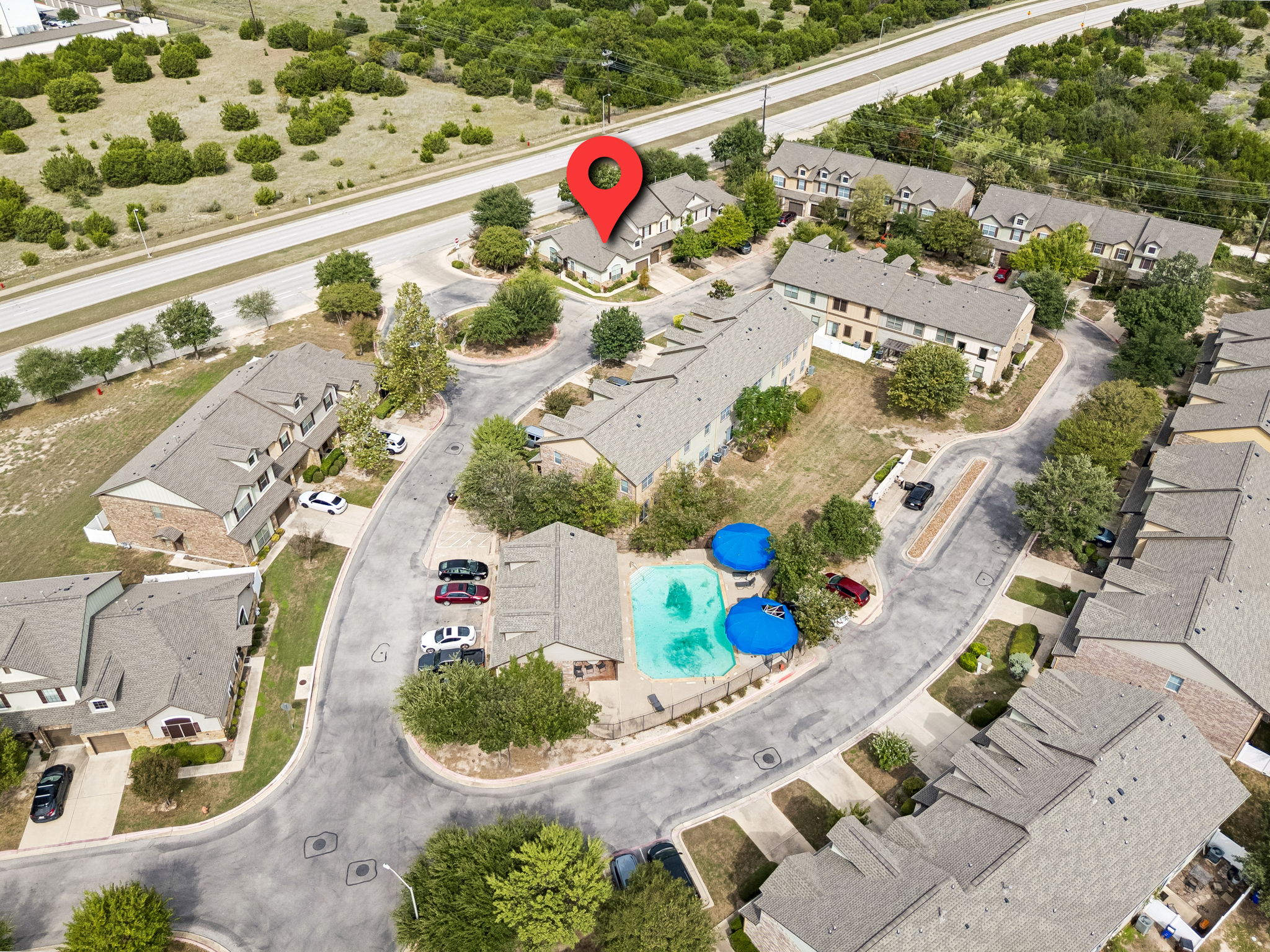 main property photo 23