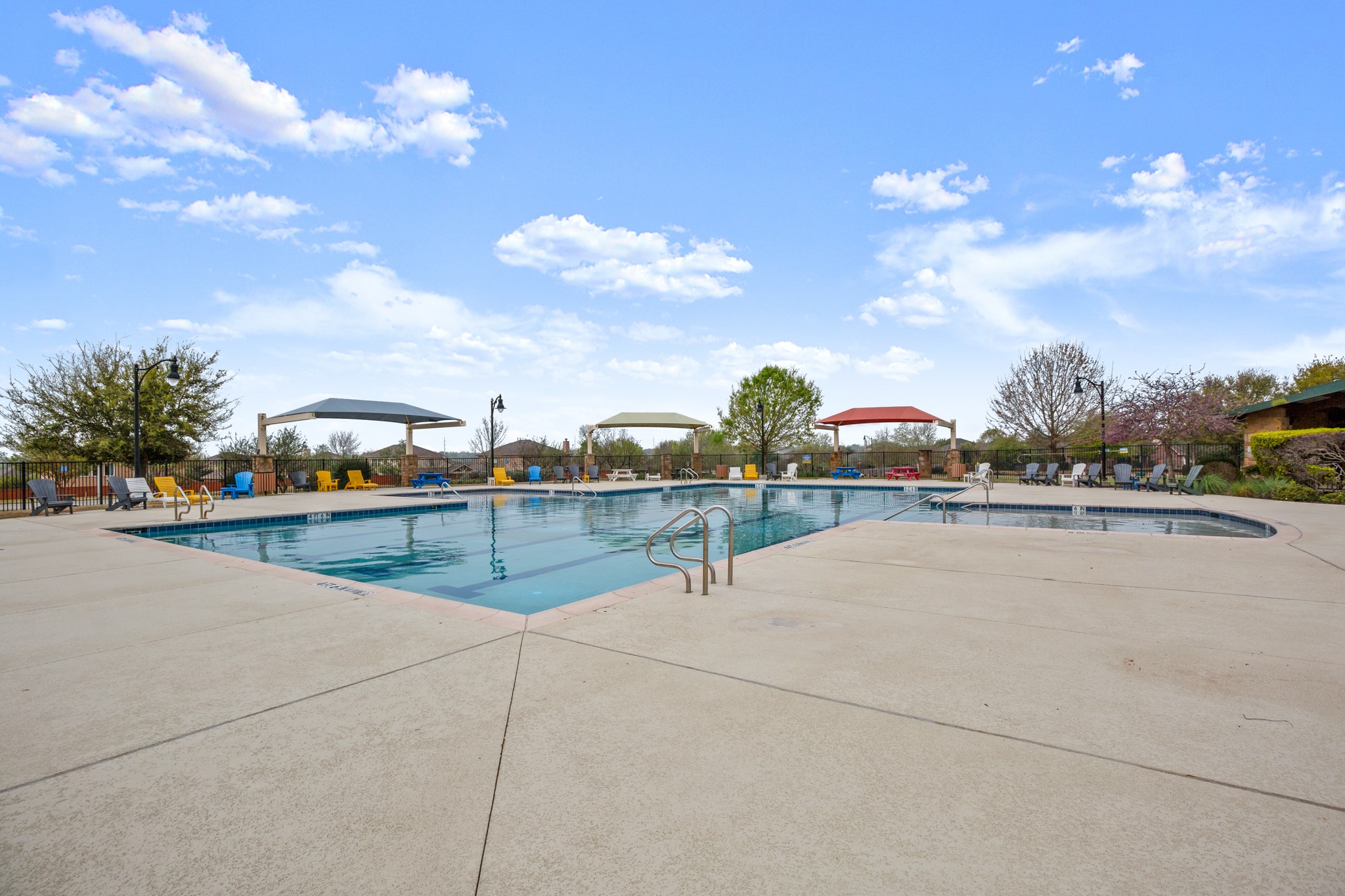 main property photo 33