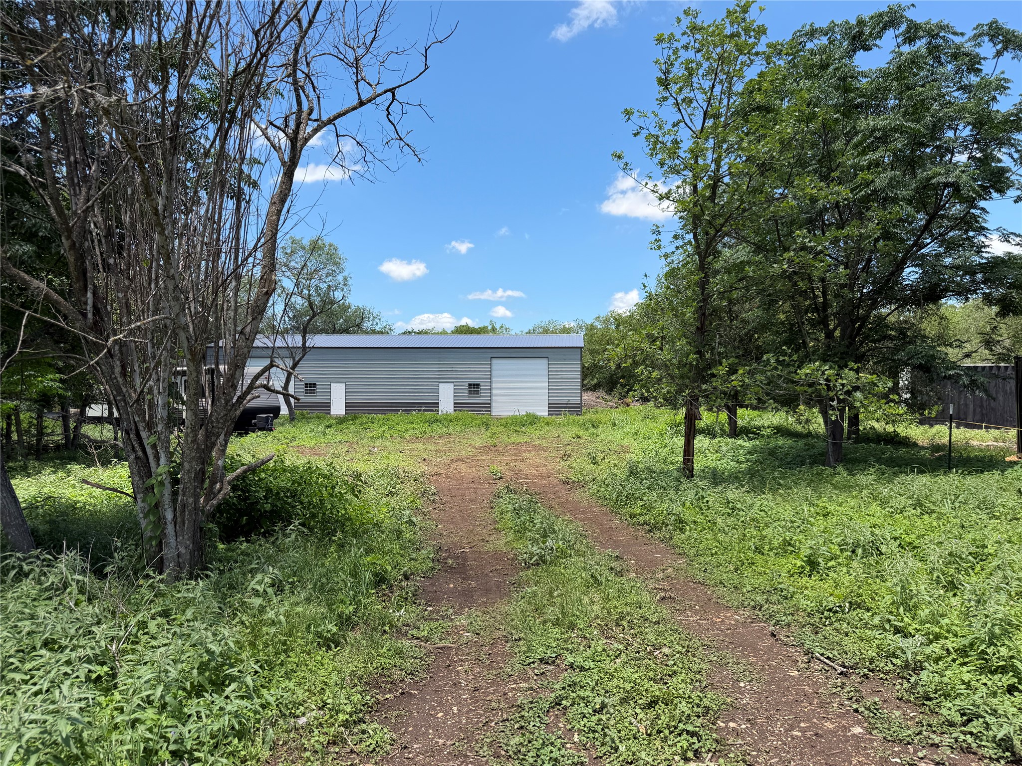 main property photo 15