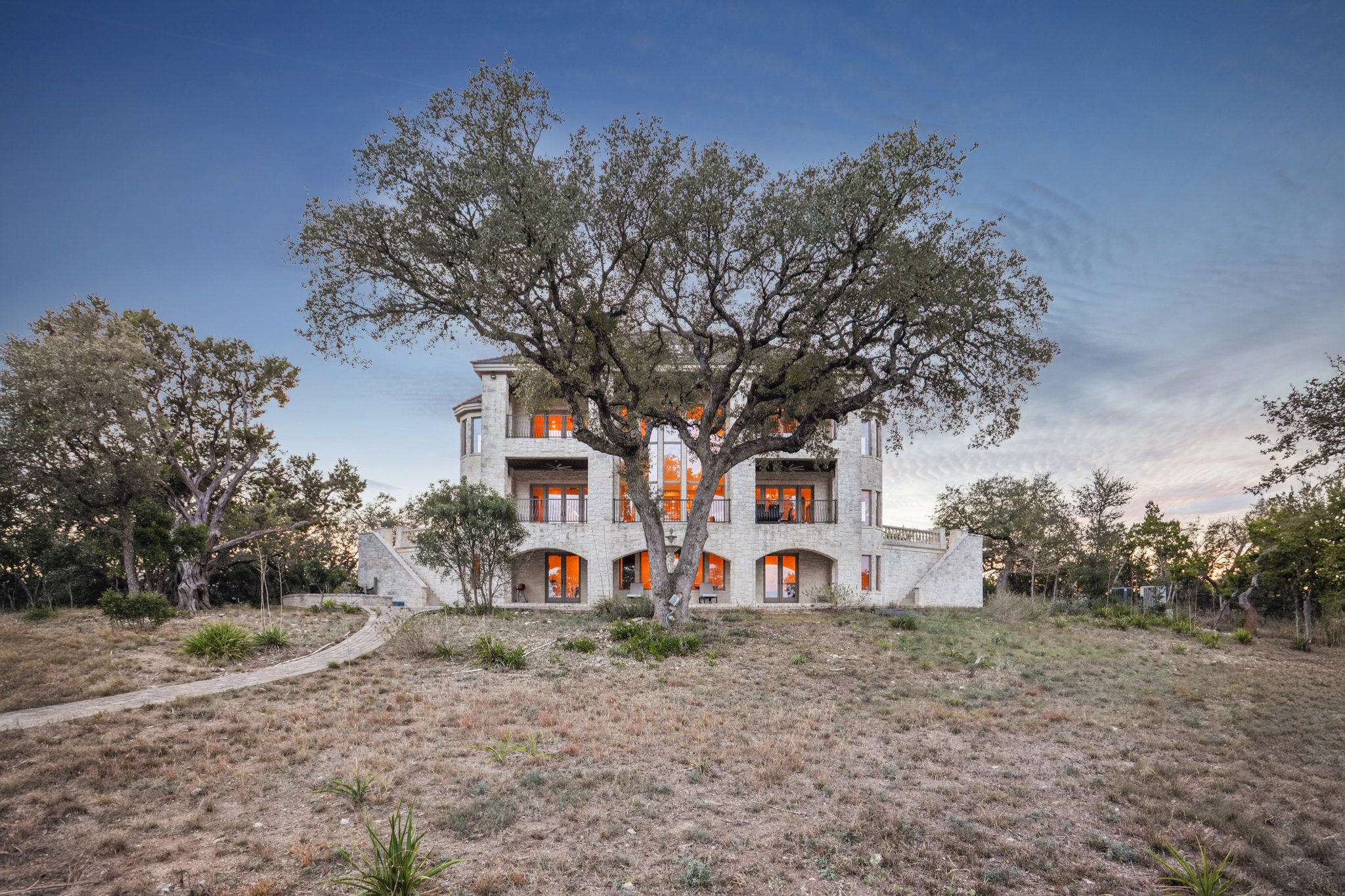 main property photo 36