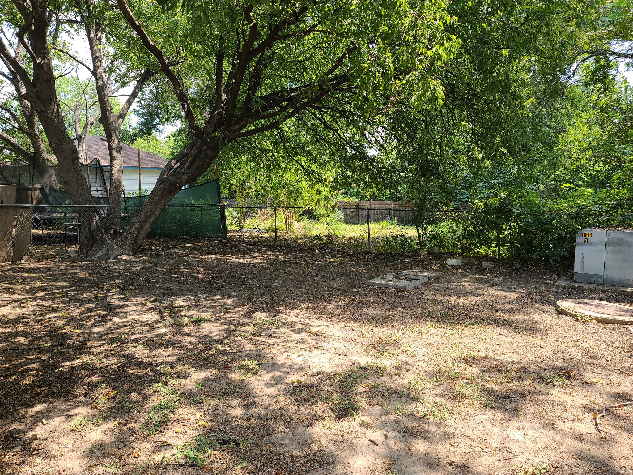 main property photo 18