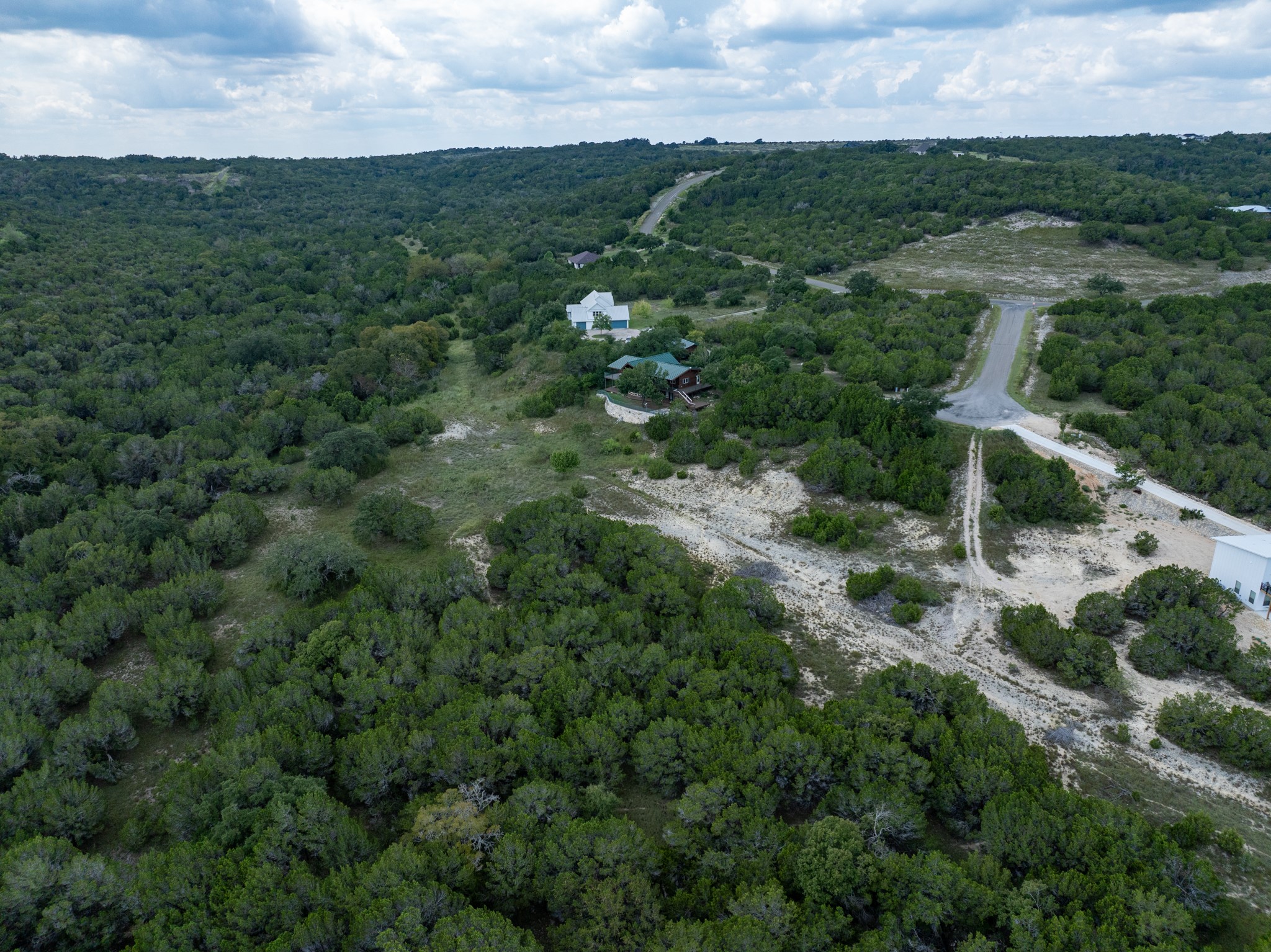 main property photo 30
