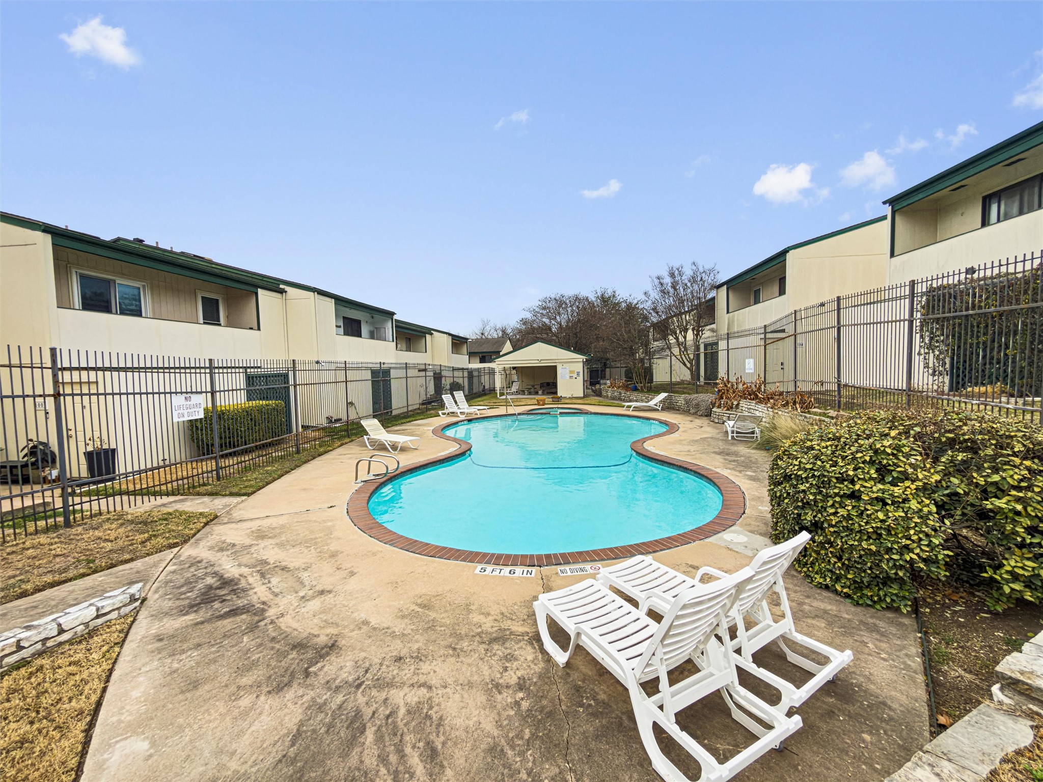 main property photo 22