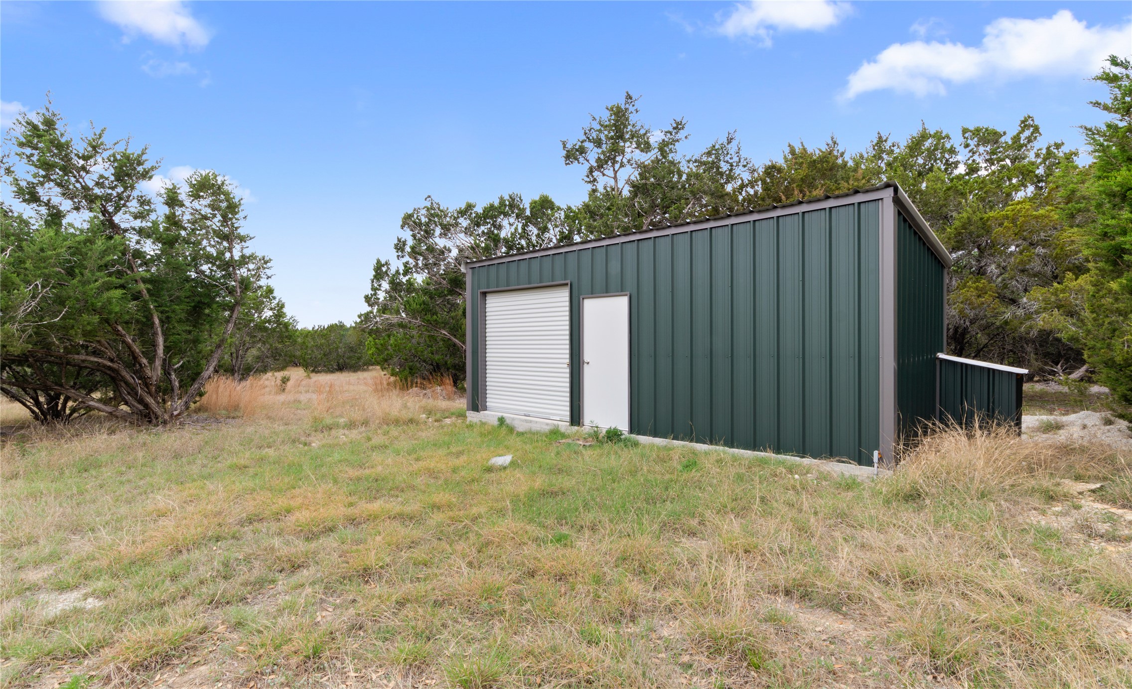 main property photo 29
