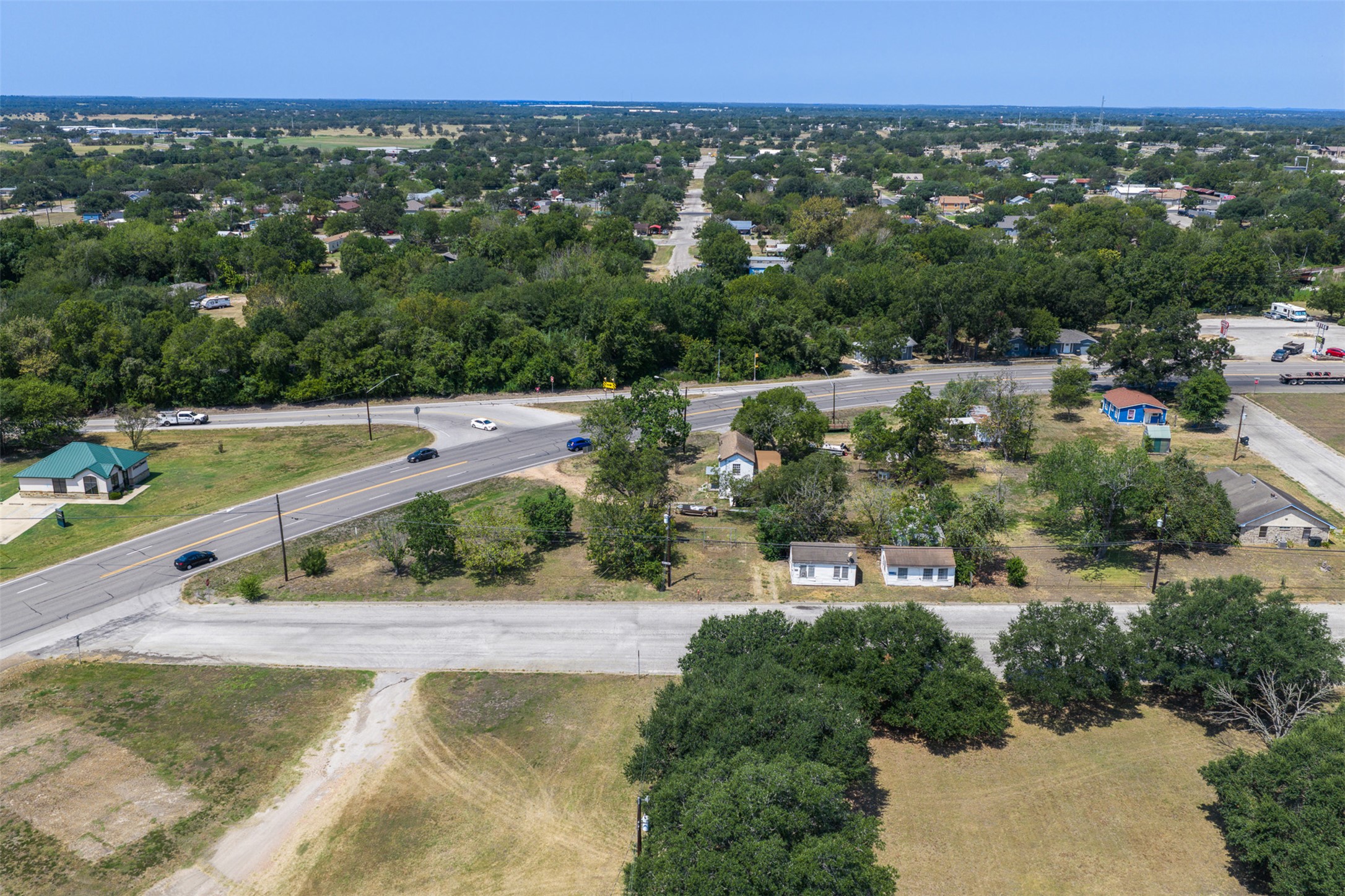 main property photo 17