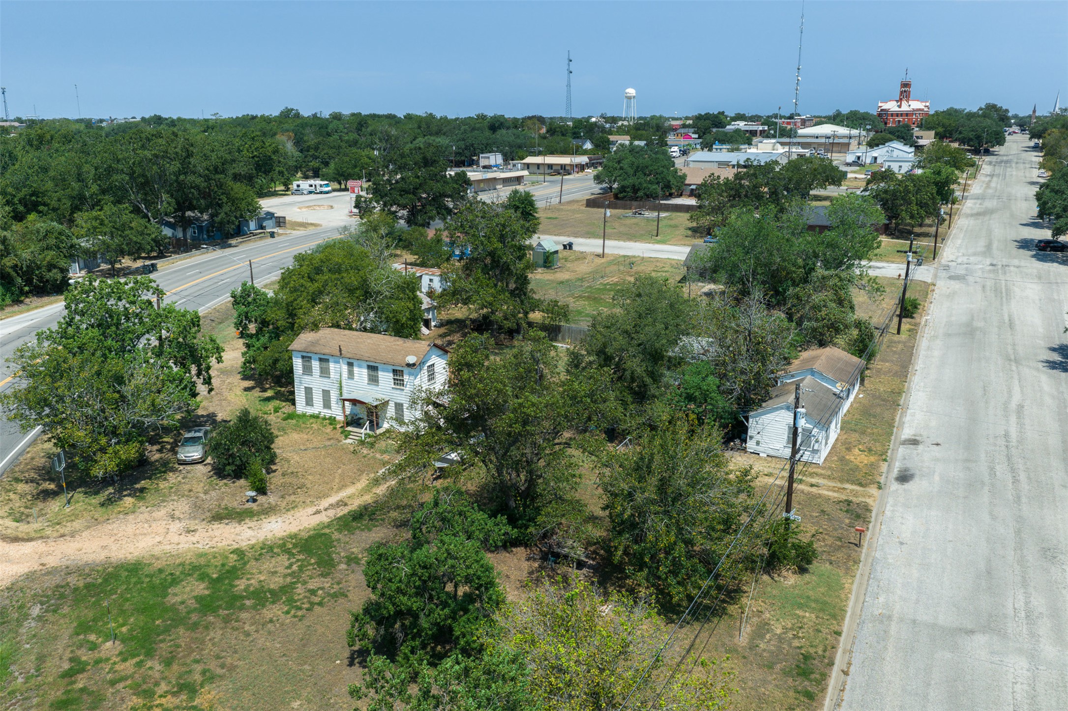 main property photo 23