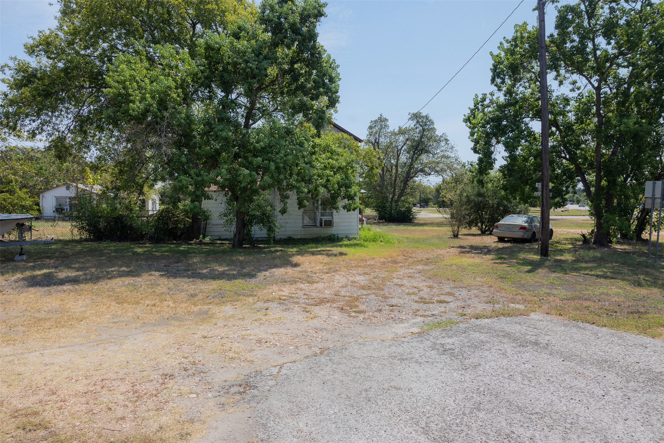 main property photo 6