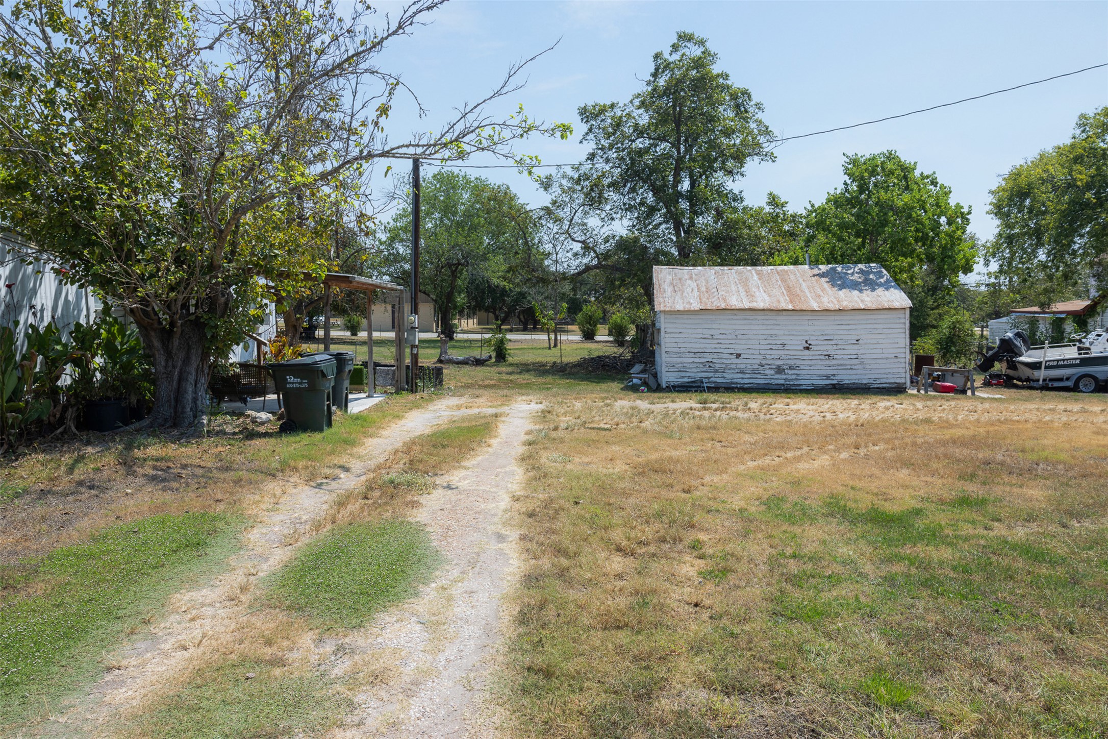 main property photo 7