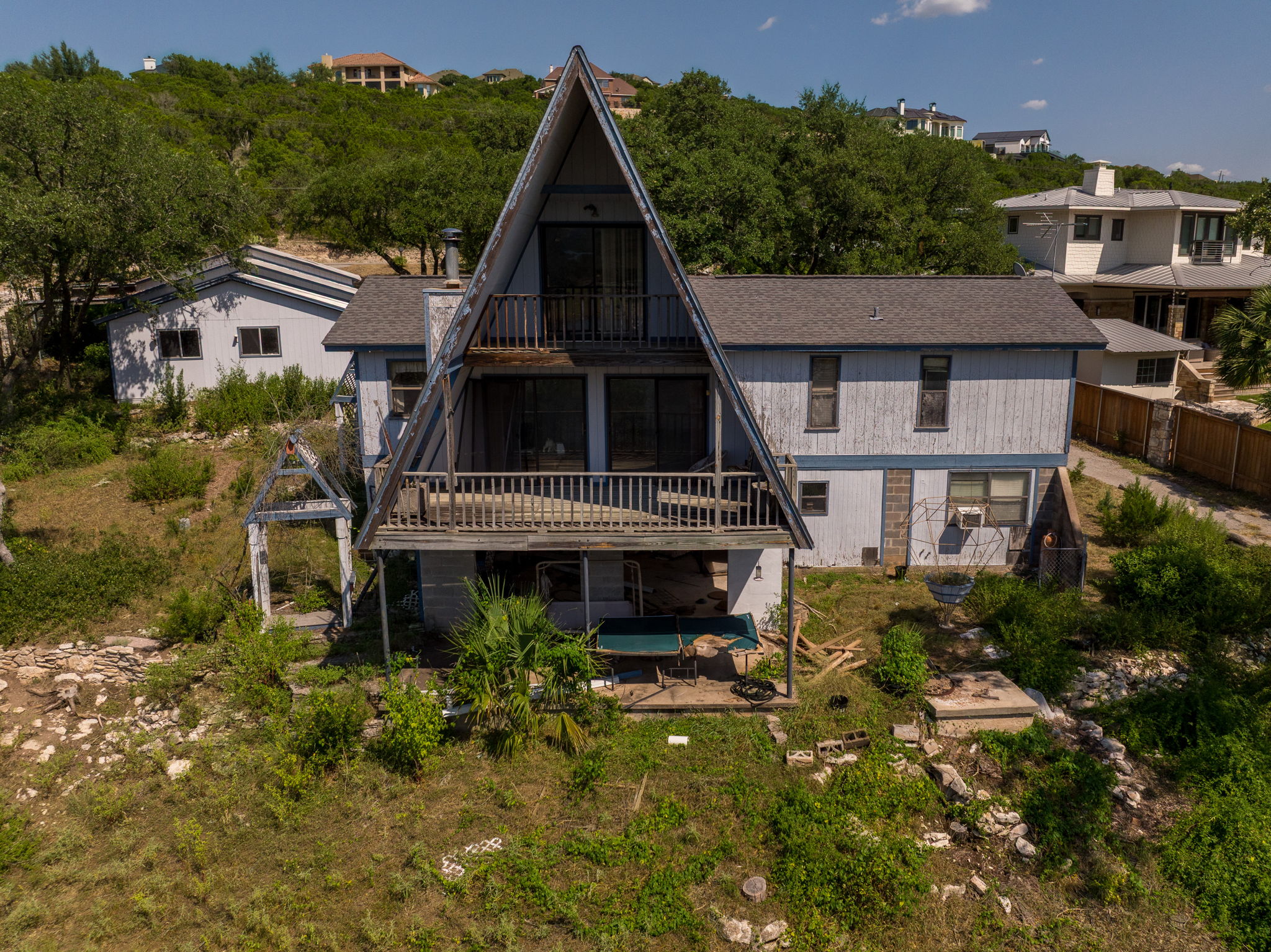 main property photo 23