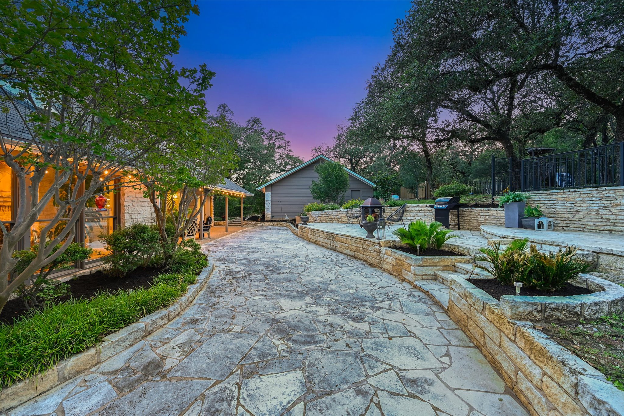 main property photo 29