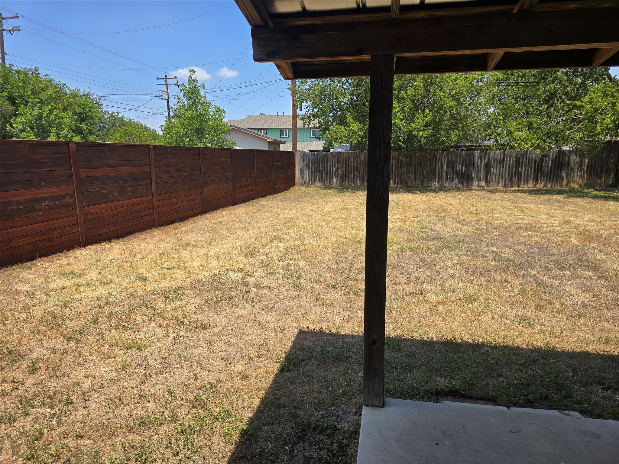 main property photo 36