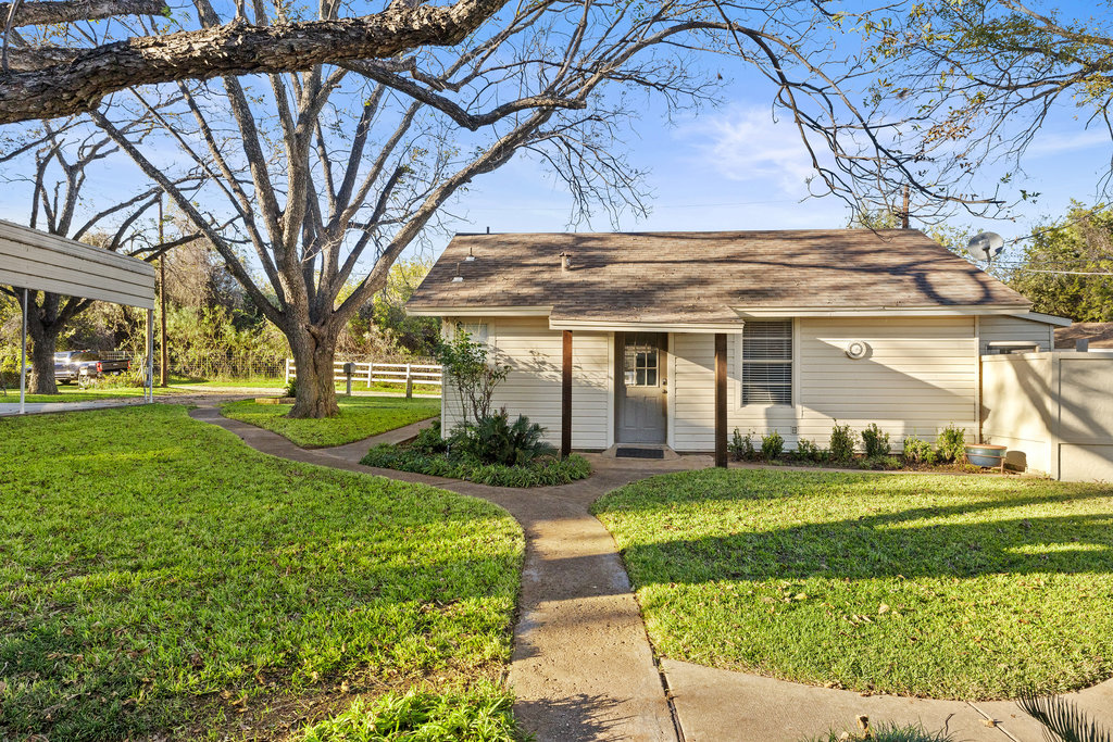 main property photo 39