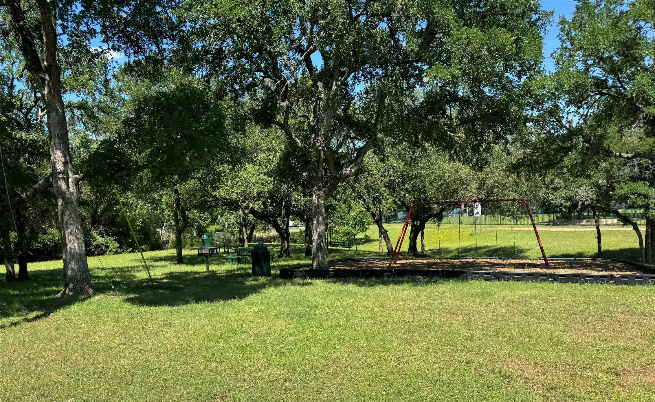 main property photo 9