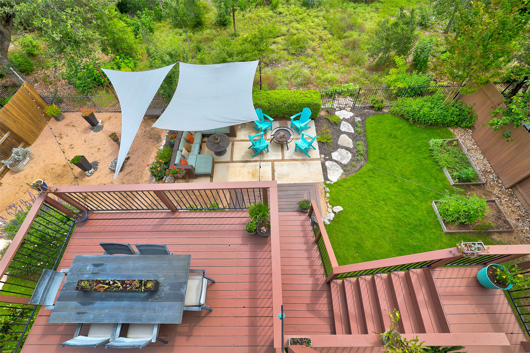 main property photo 32
