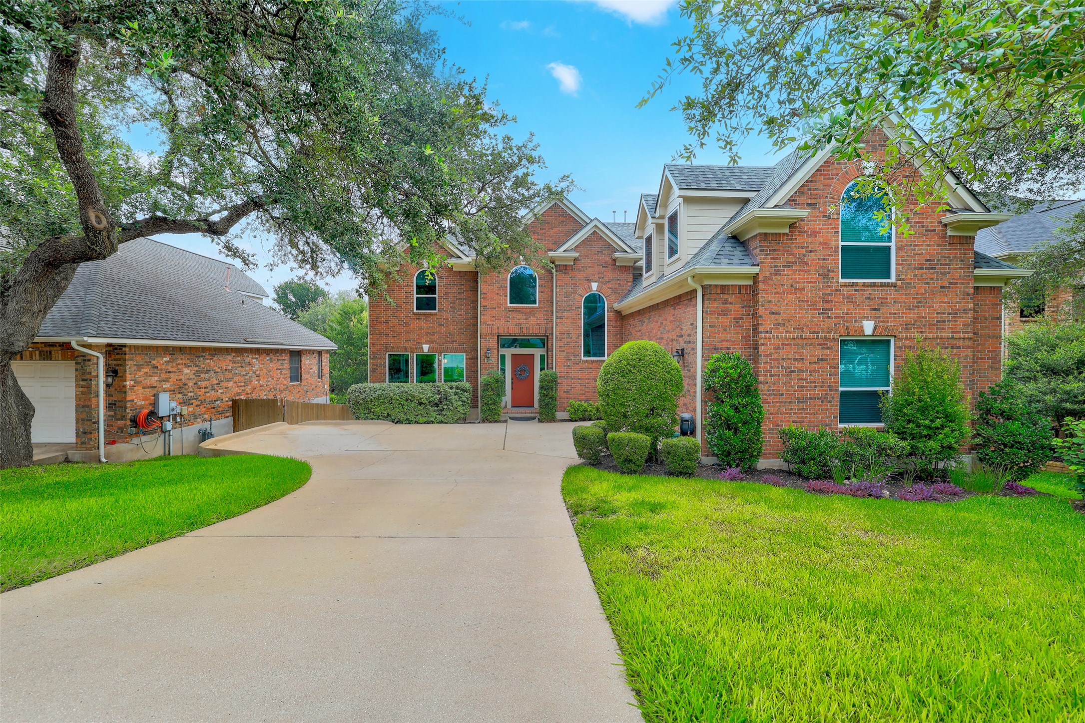 main property photo 34