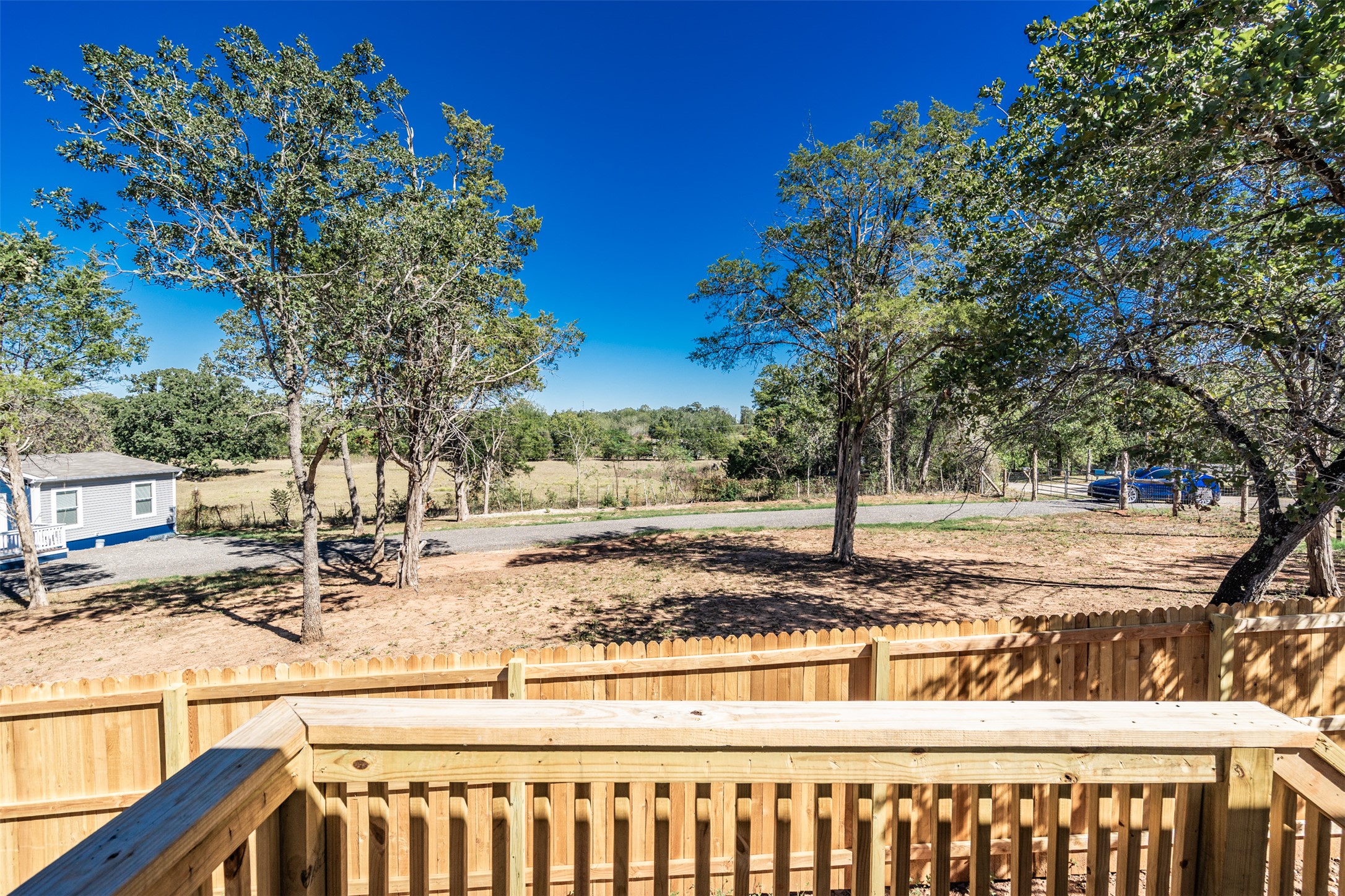 main property photo 33
