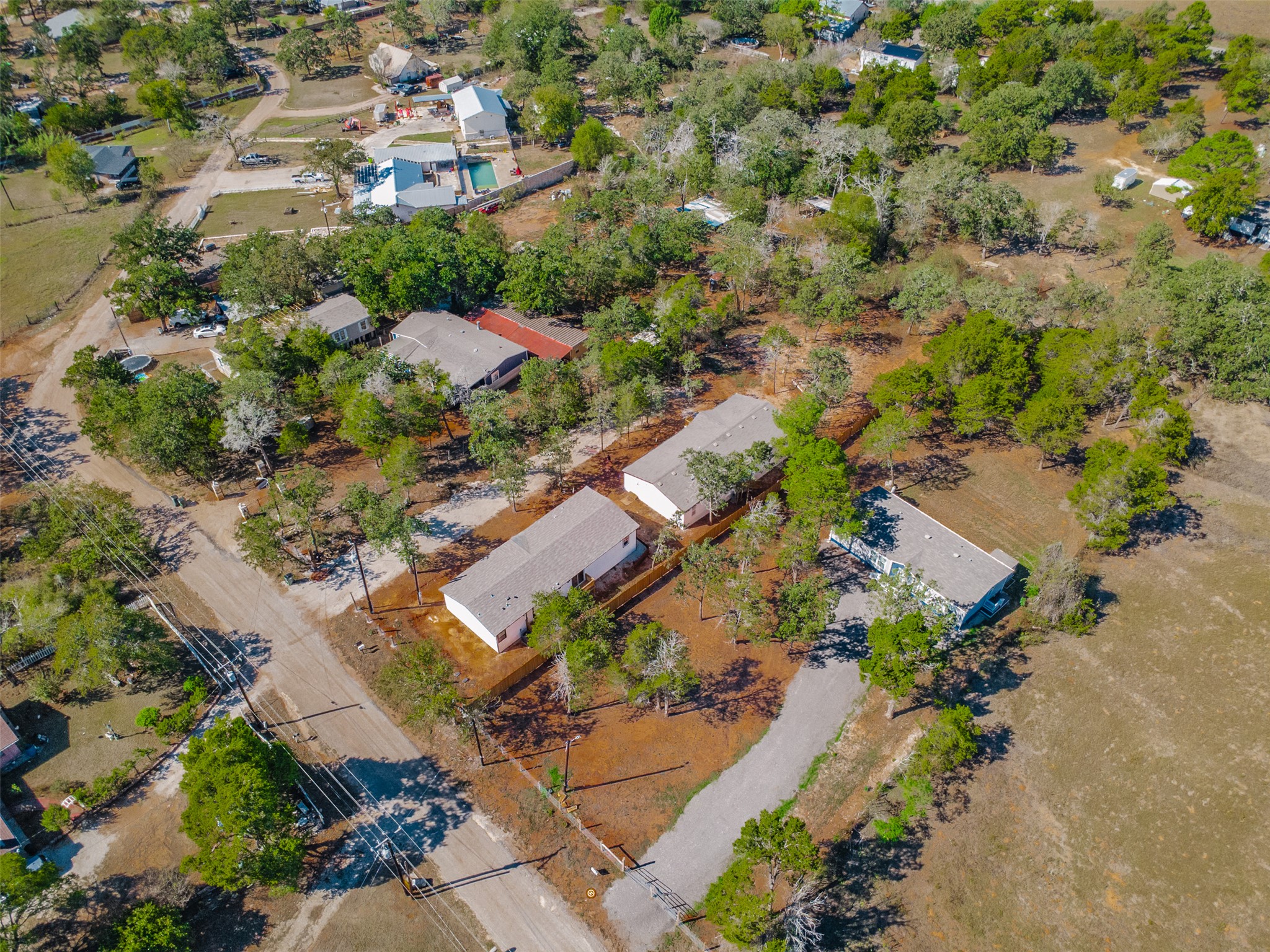 main property photo 37