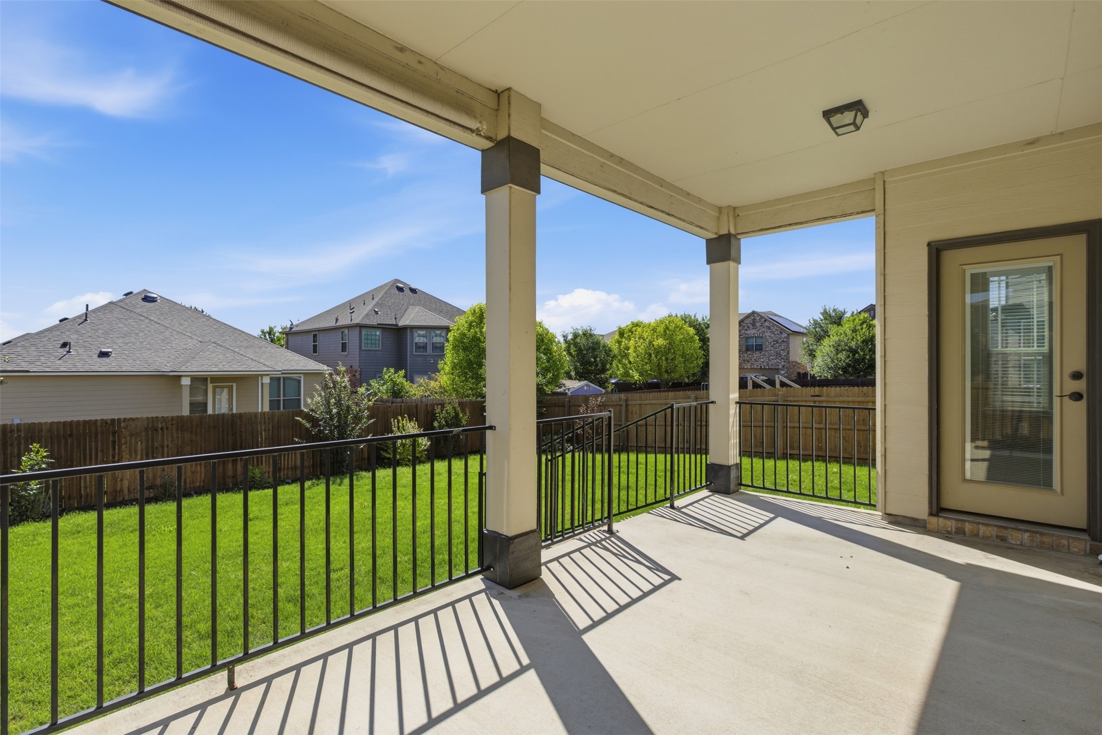 main property photo 30